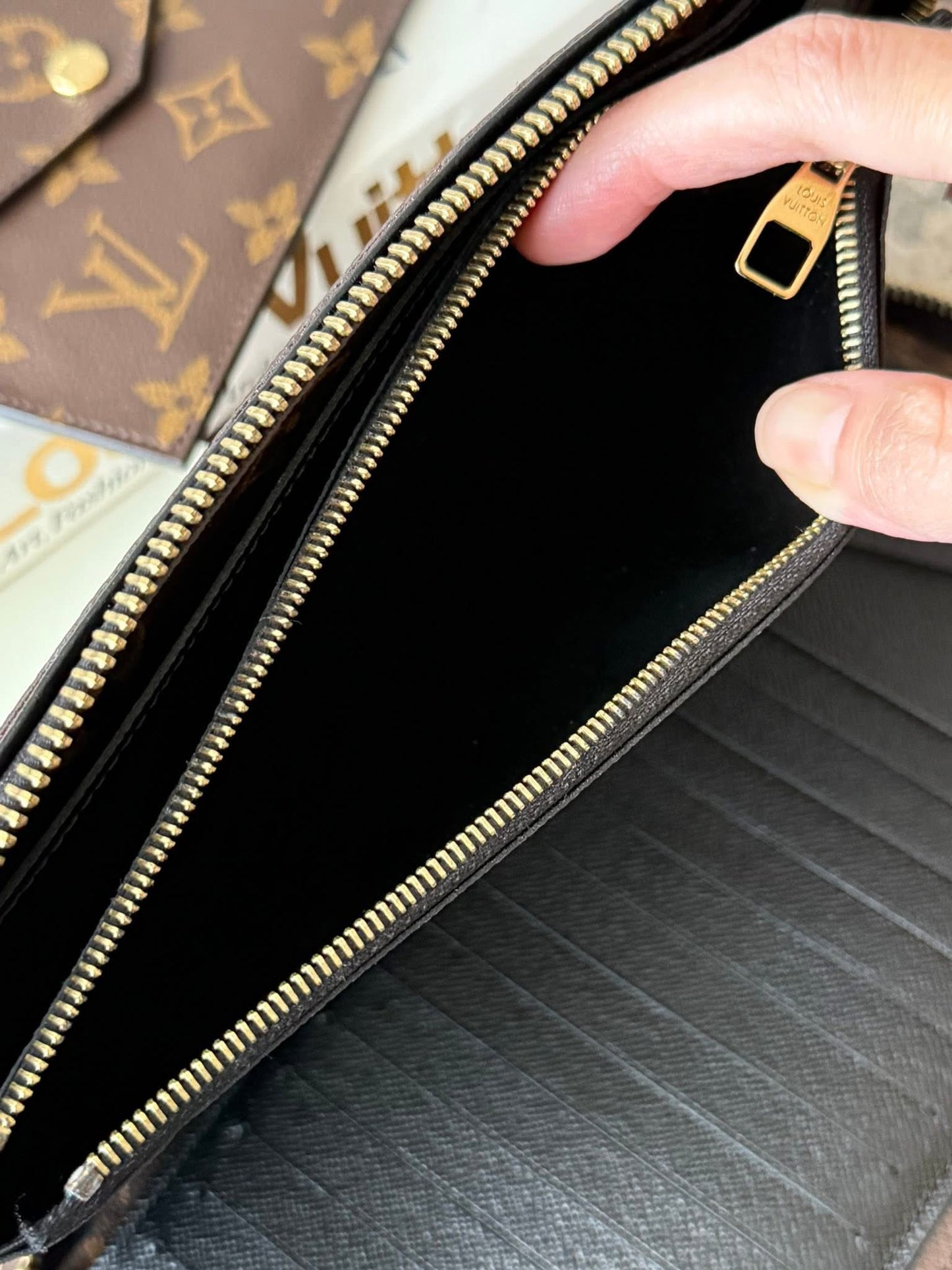LV Daily Organizer Noir