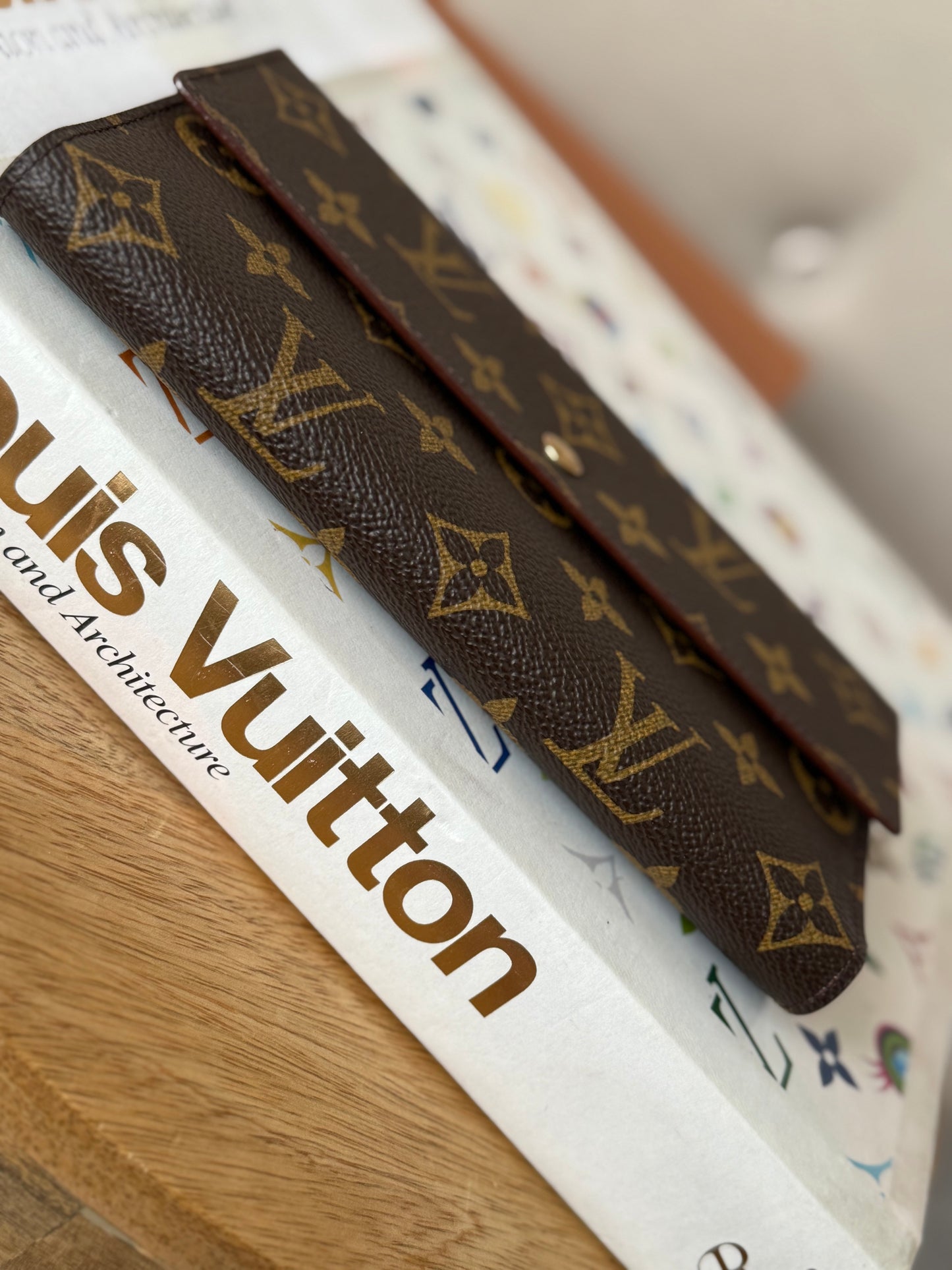 LV International trifold wallet