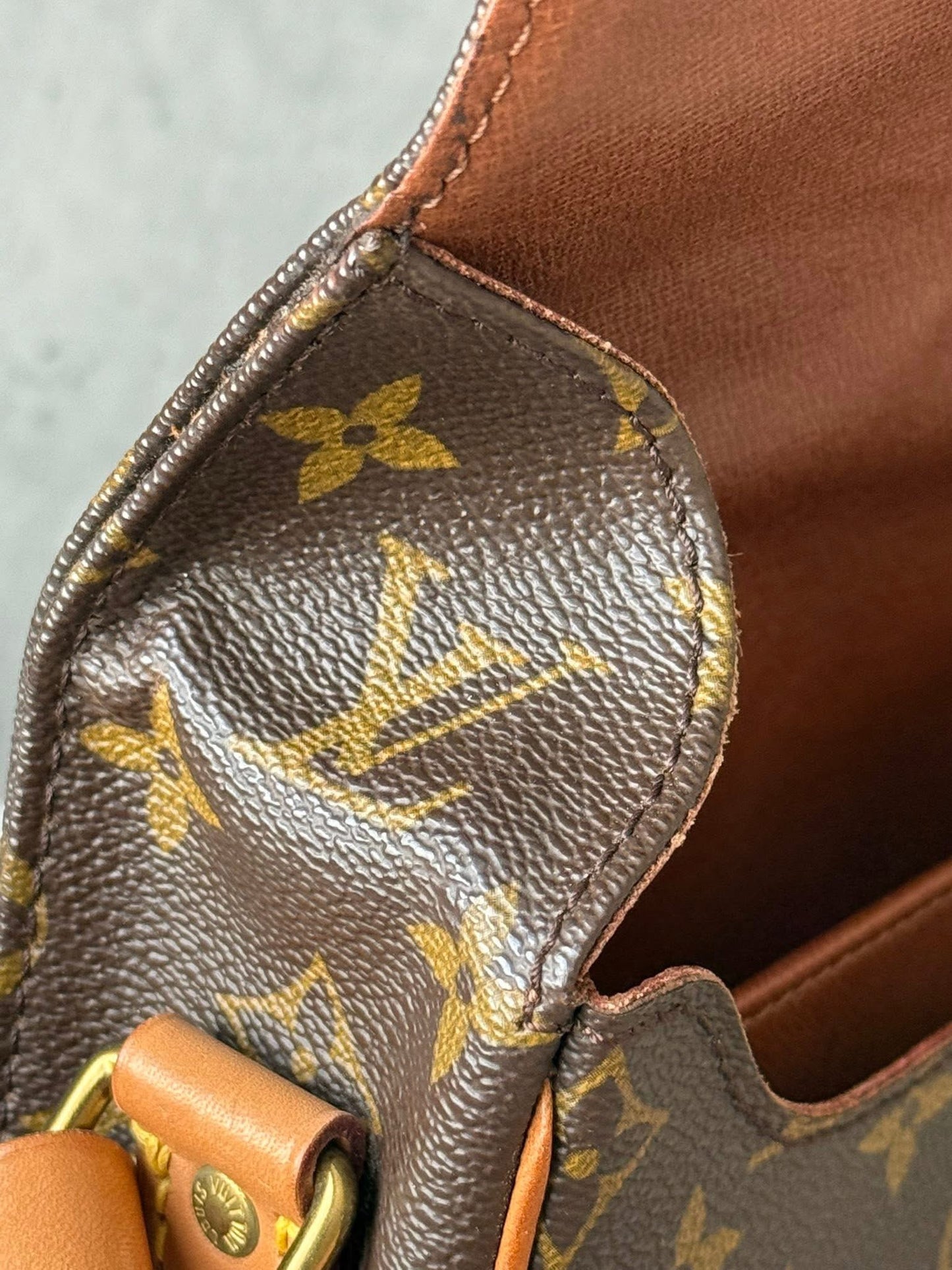 LV Cartouchiere GM