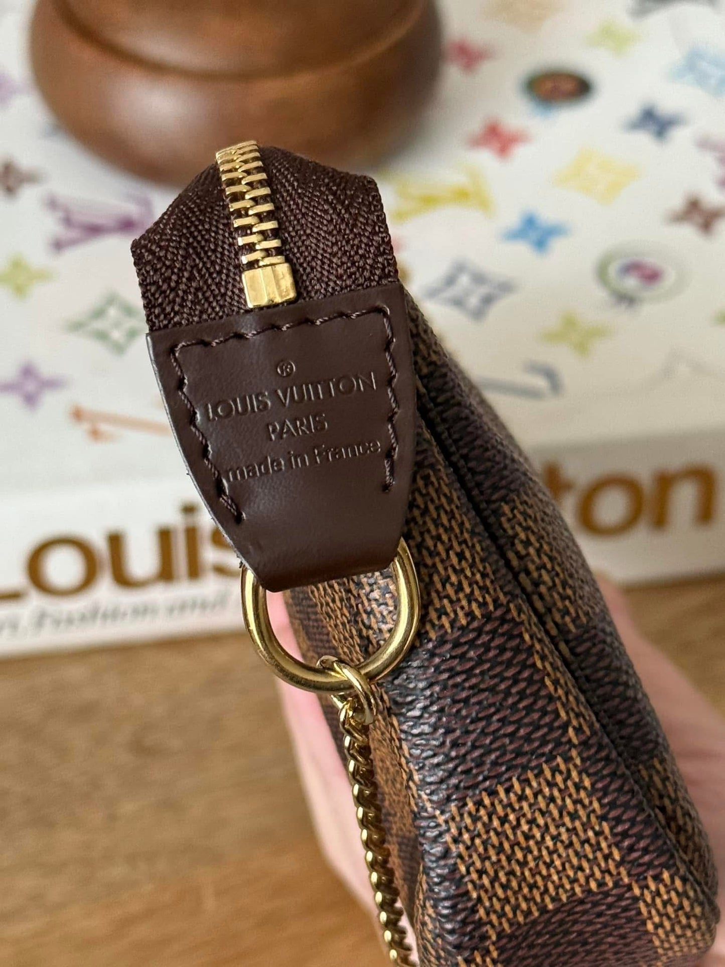 LV DE Bucket Pochette