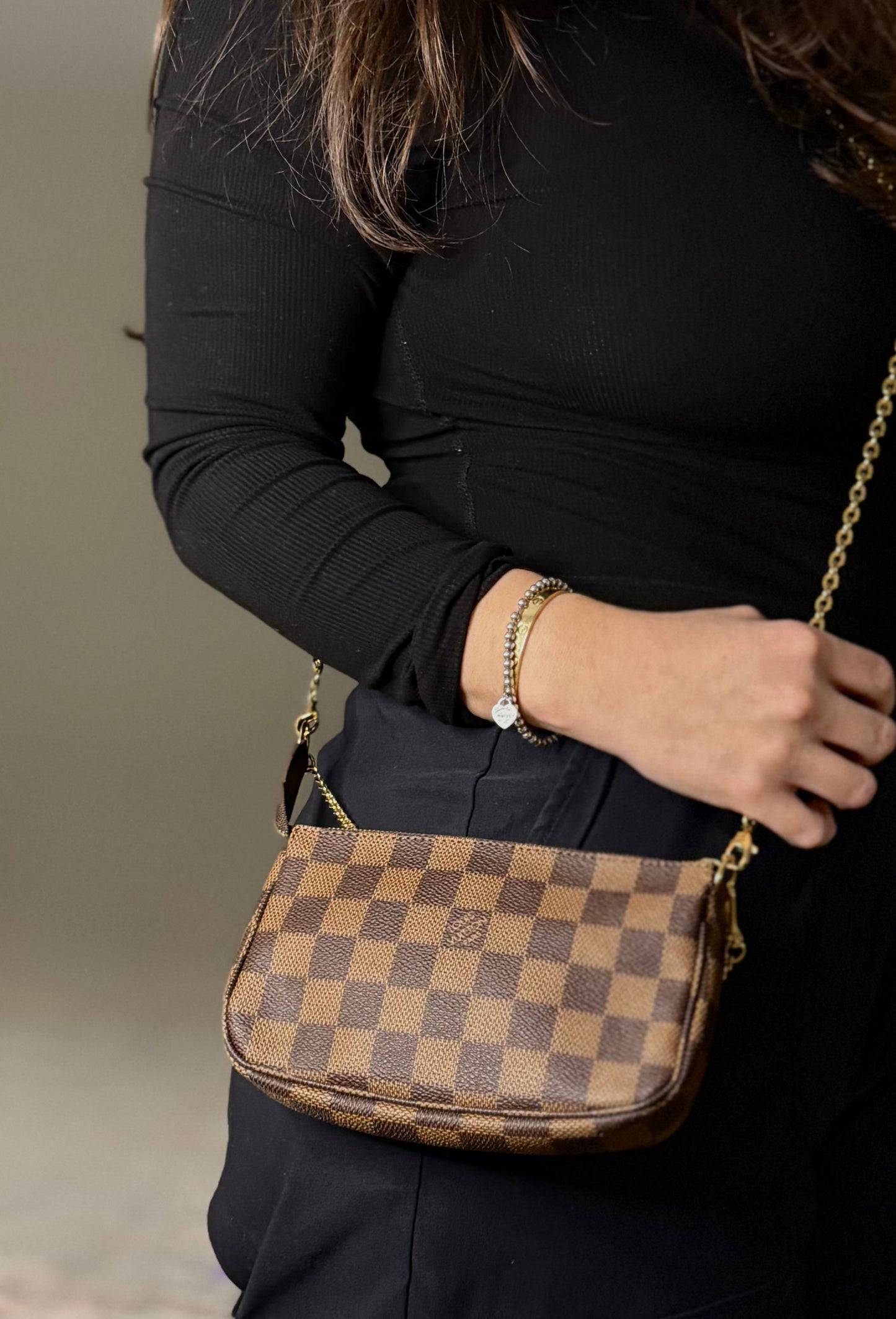LV Bucket Pochette Damier Ebene