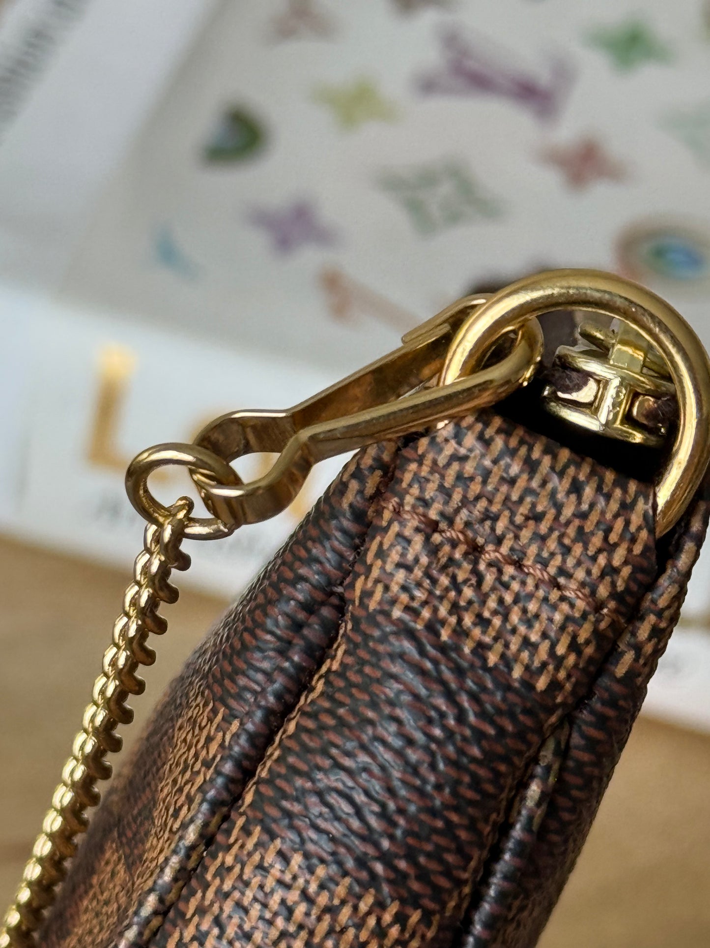 LV Bucket Pochette Damier Ebene