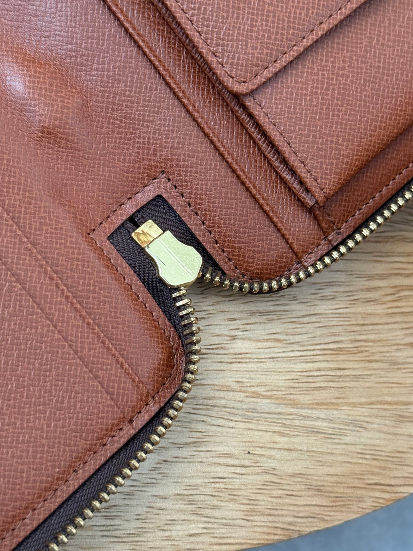LV Travel Organizer