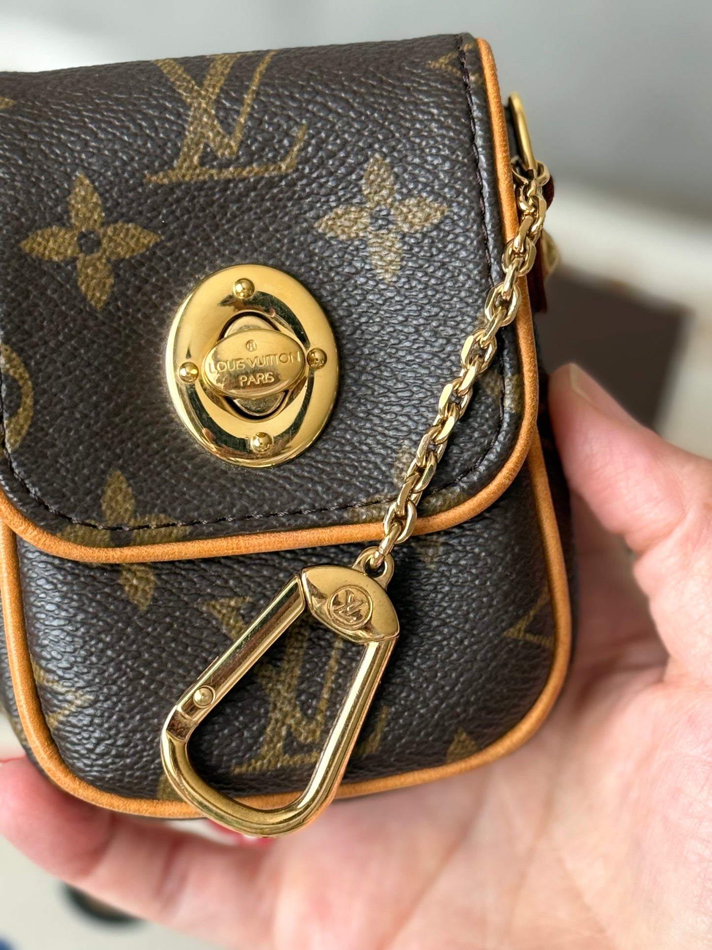 LV Tulum Pochette Key holder