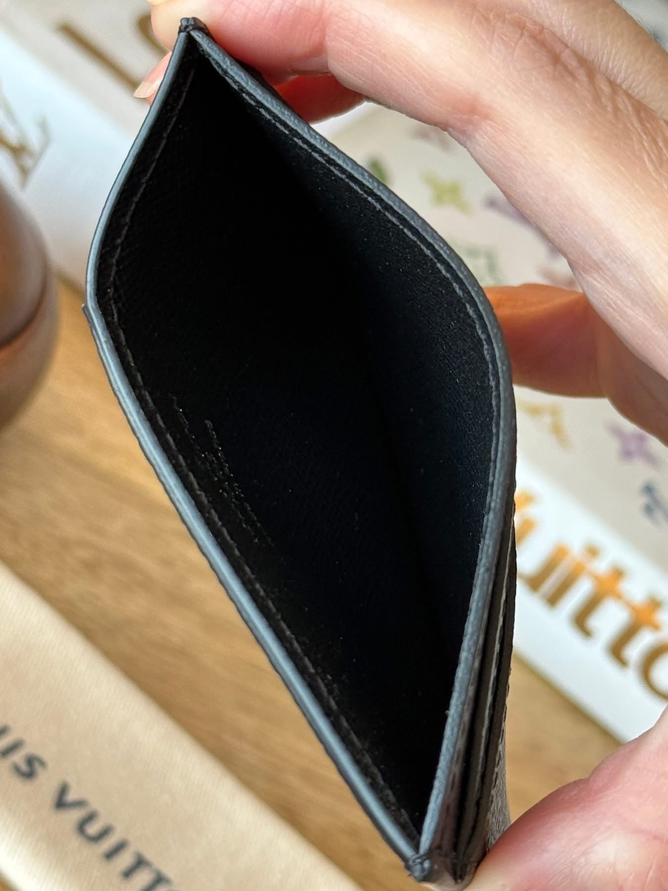 LV Neo Porte Cartes Macassar