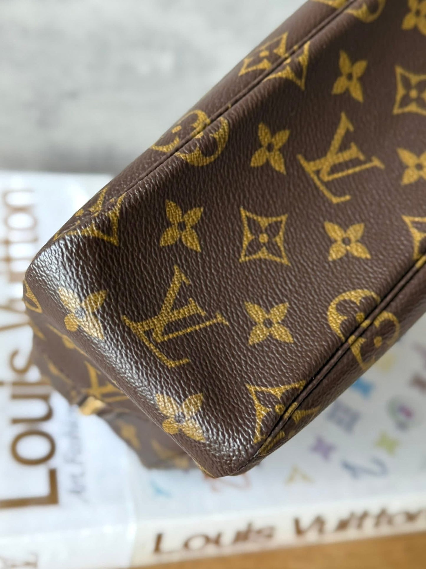 LV Trousse 28 New Model