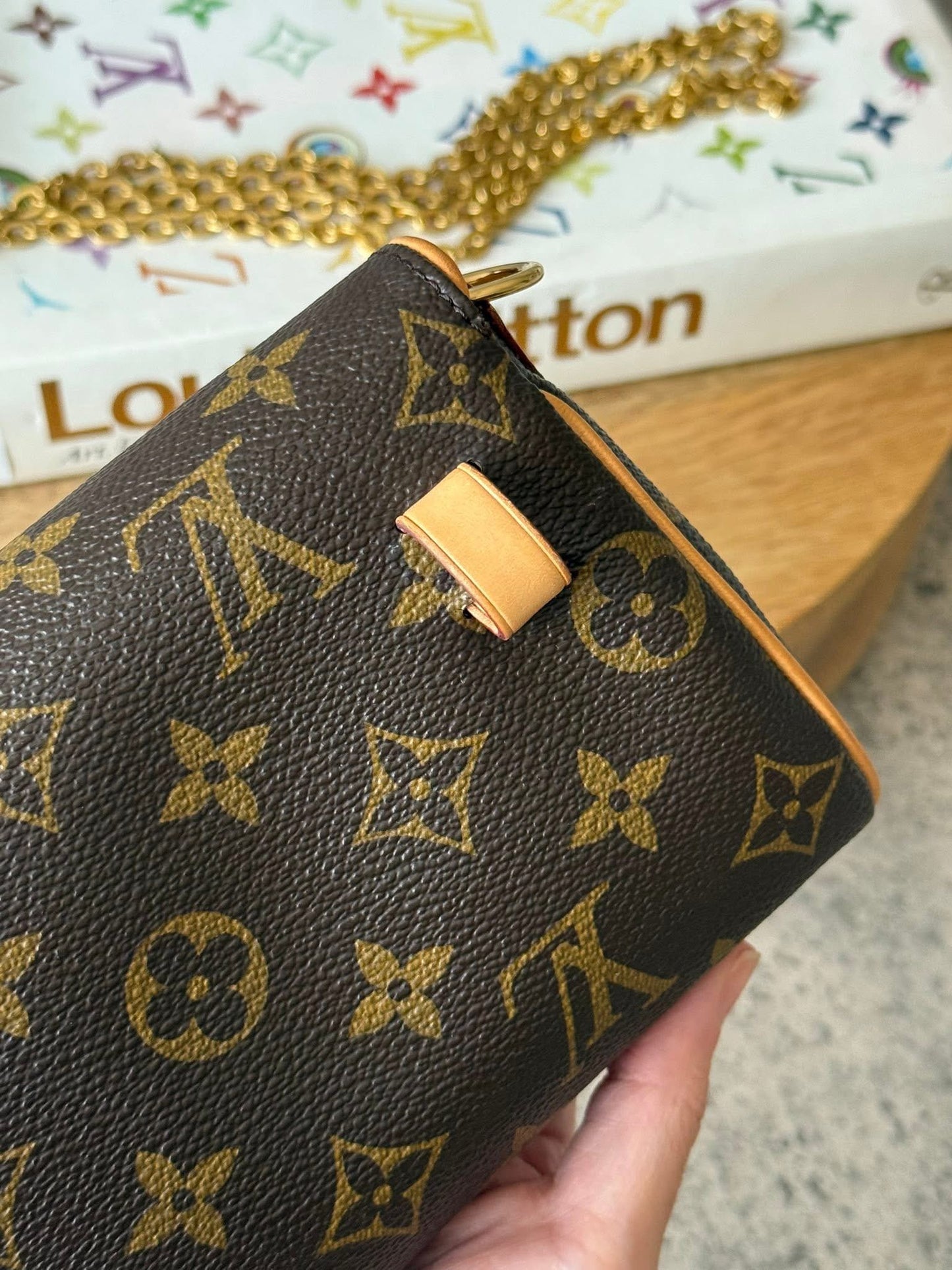 LV Friendly Pochette