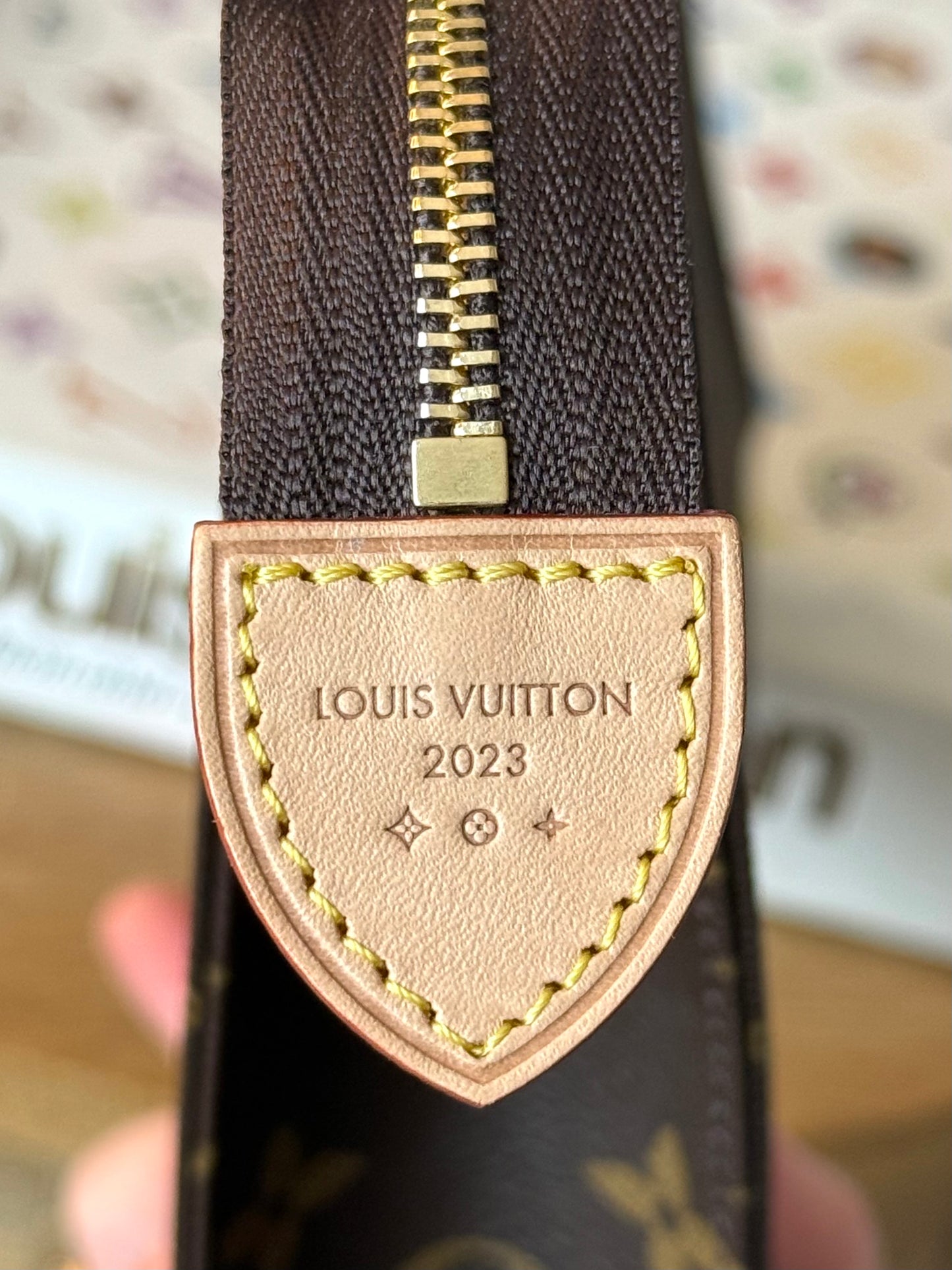 LV Toiletry 26