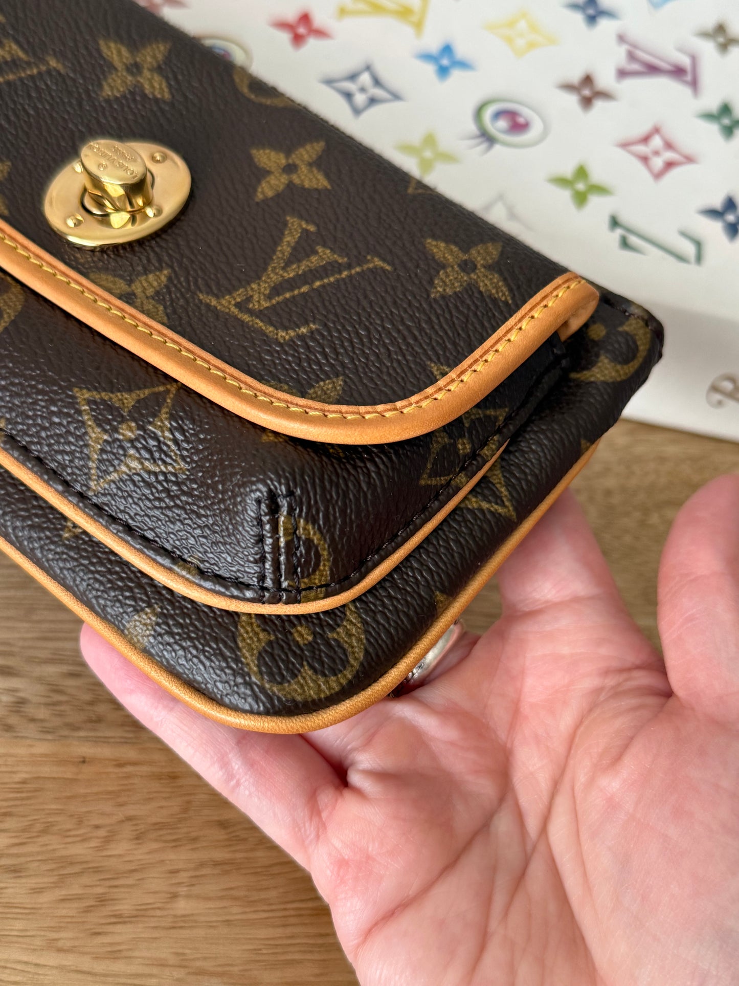 LV Tikal Pochette