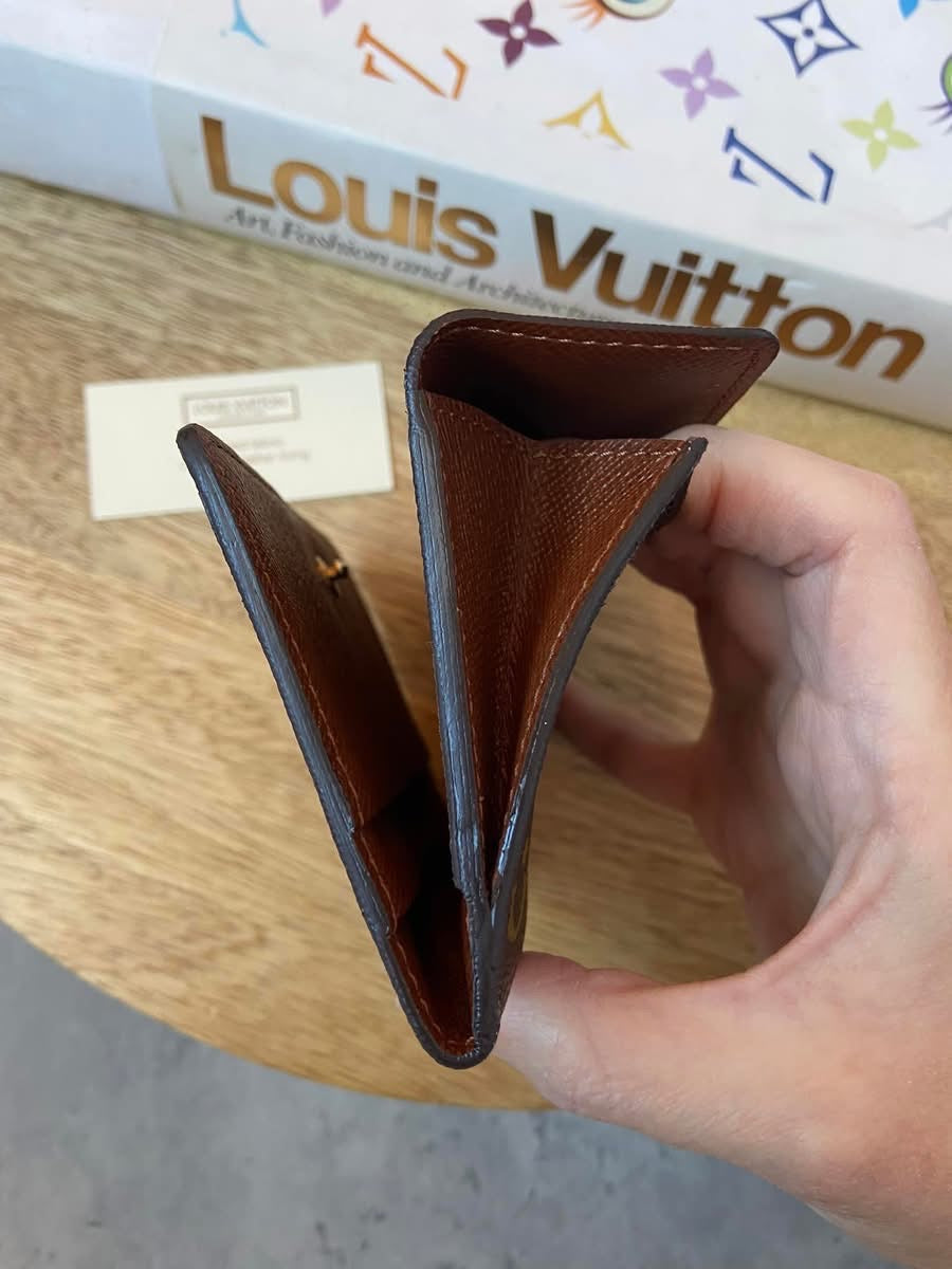 LV Ludlow Card Holder