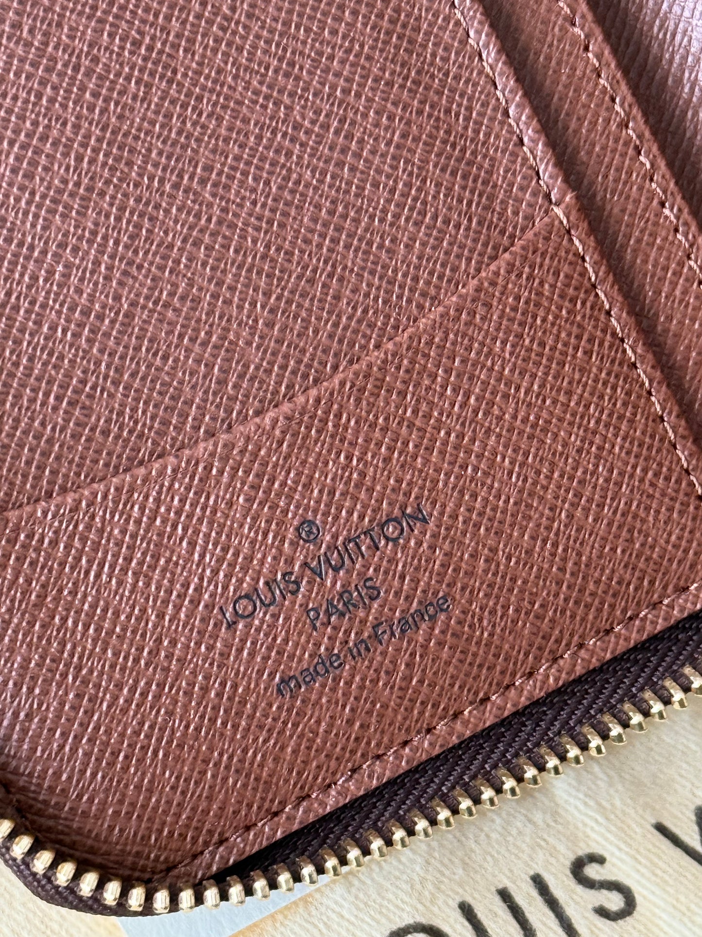 LV Zippy Compact Old Model