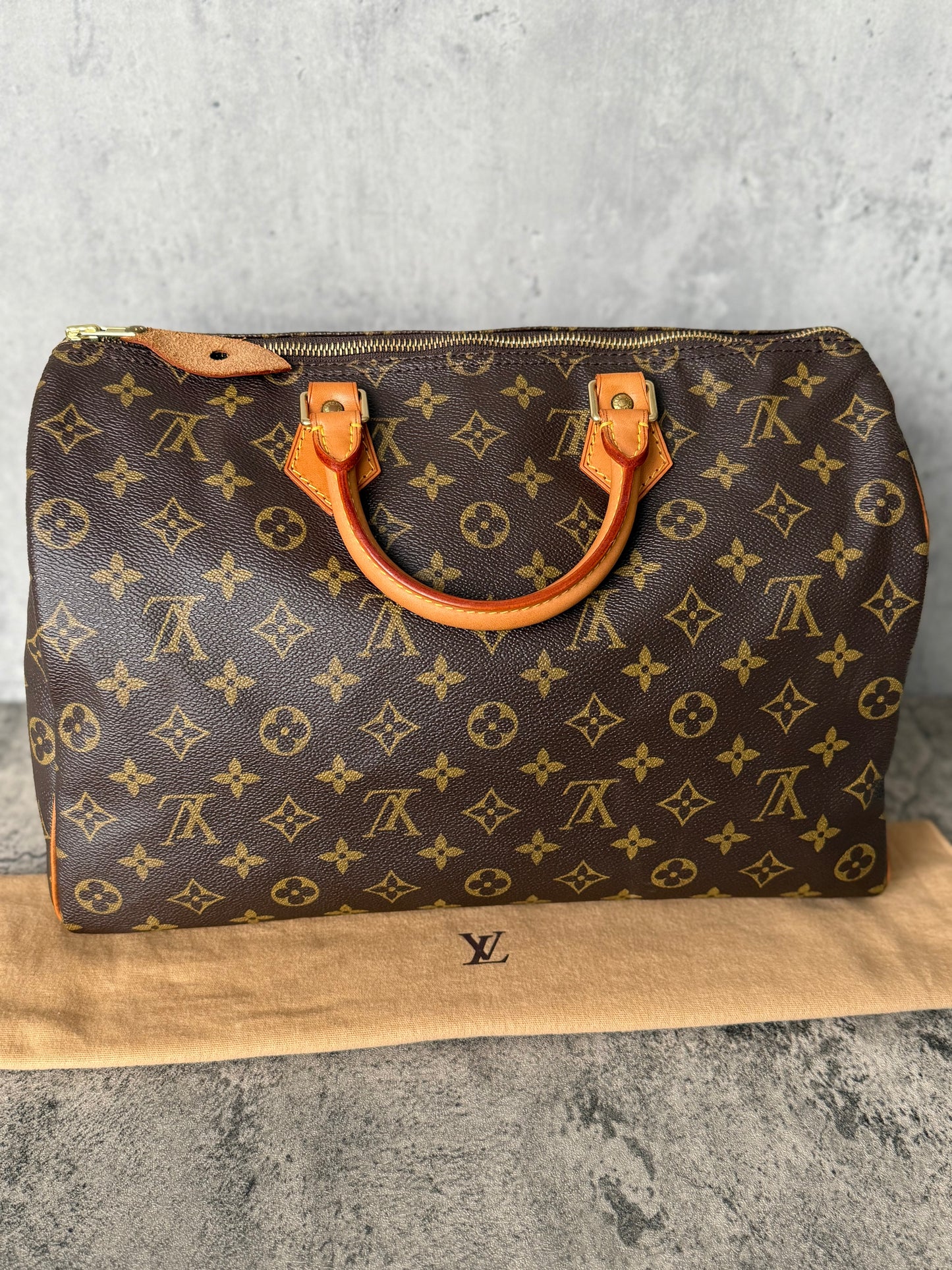 LV speedy 35 bag
