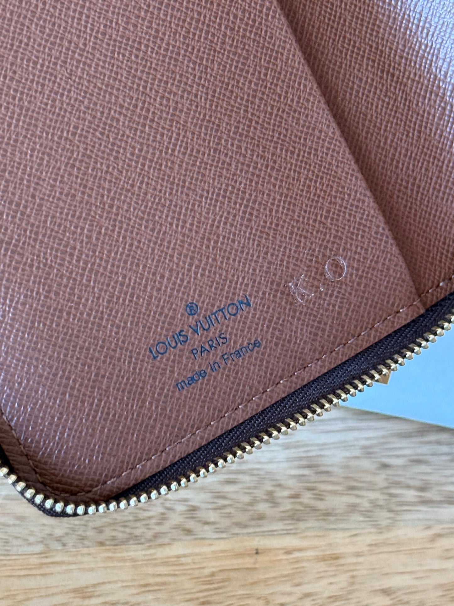 LV Zippy Passport
