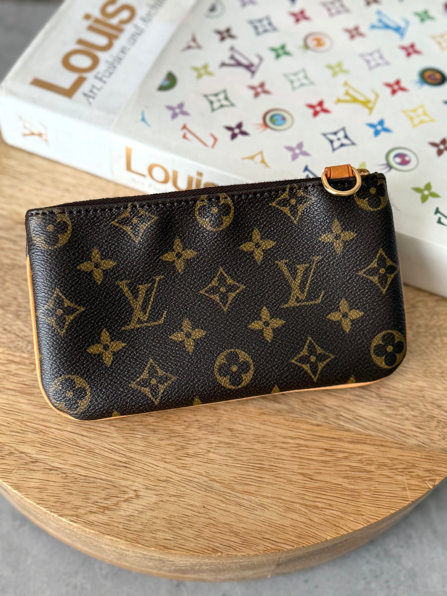 LV Tikal Pochette