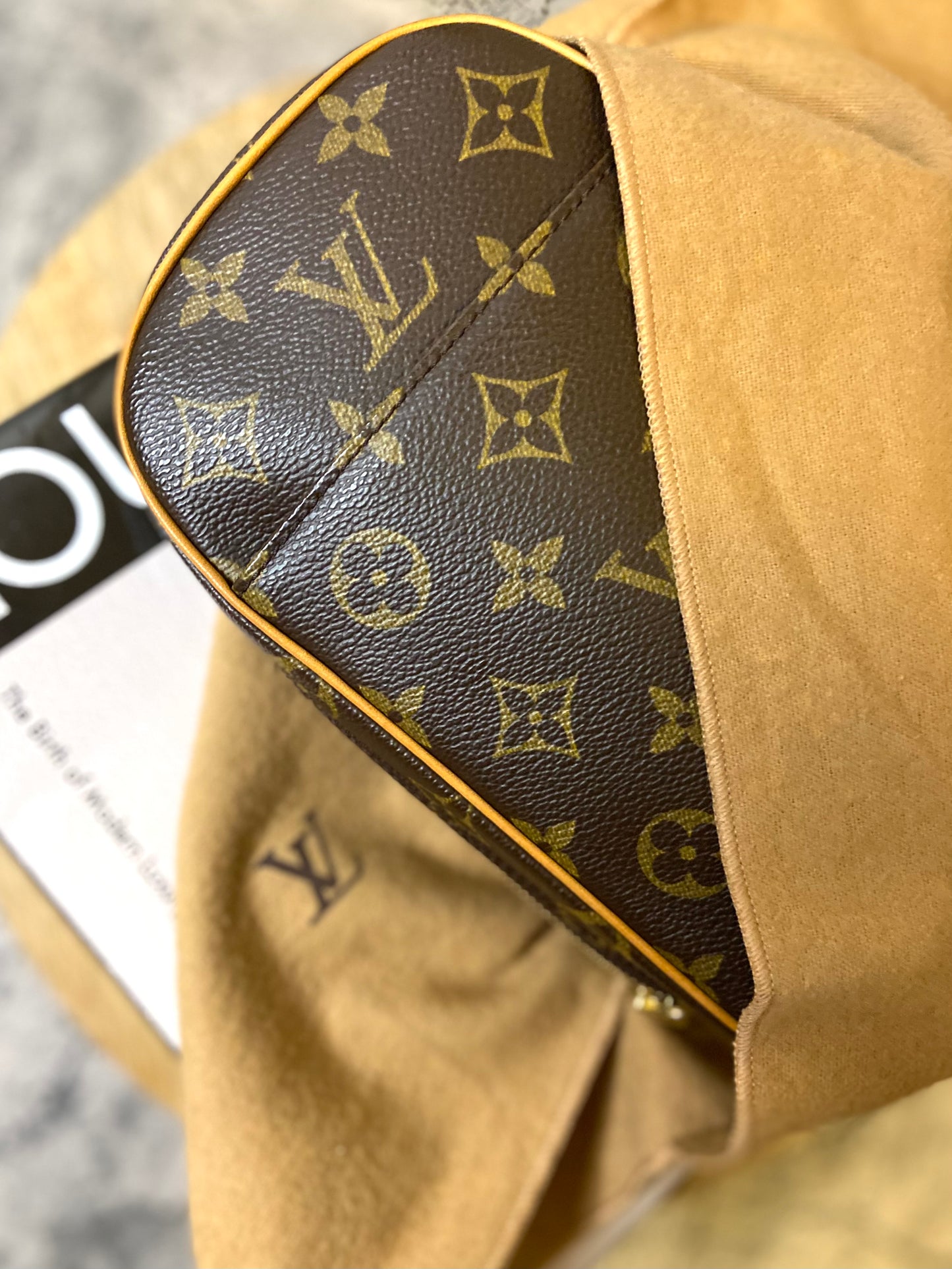 LV Gange Bumbag