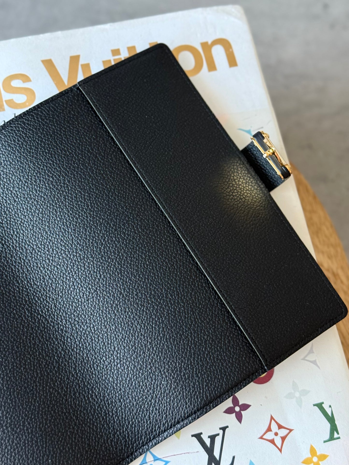 LV Giant Bicolor Cover