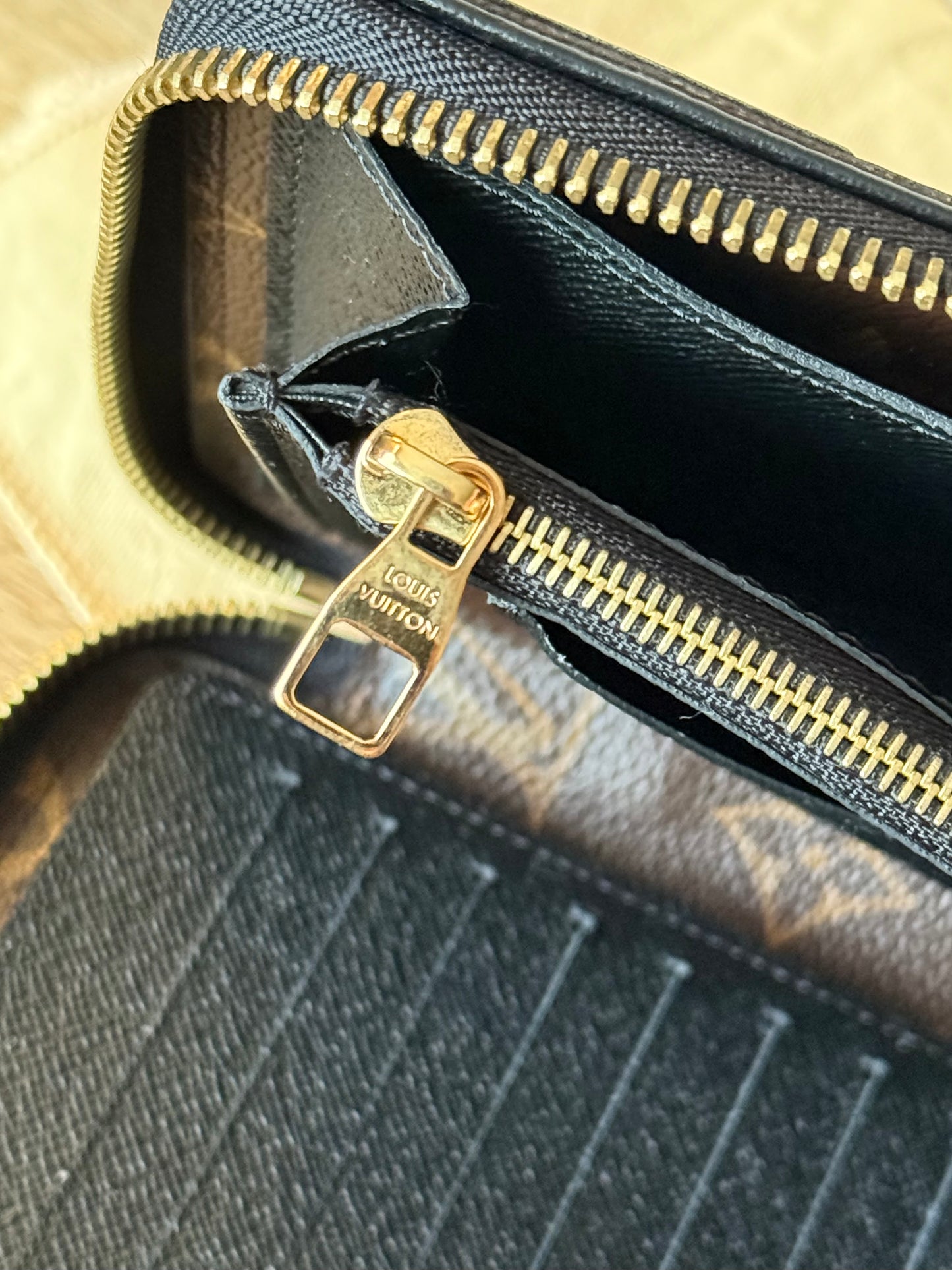 LV Daily Organizer Noir