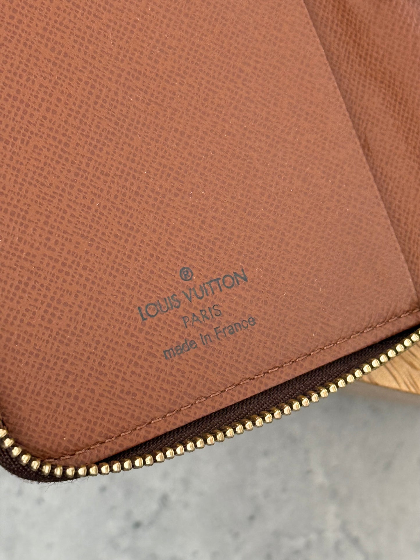 LV Zippy Passport