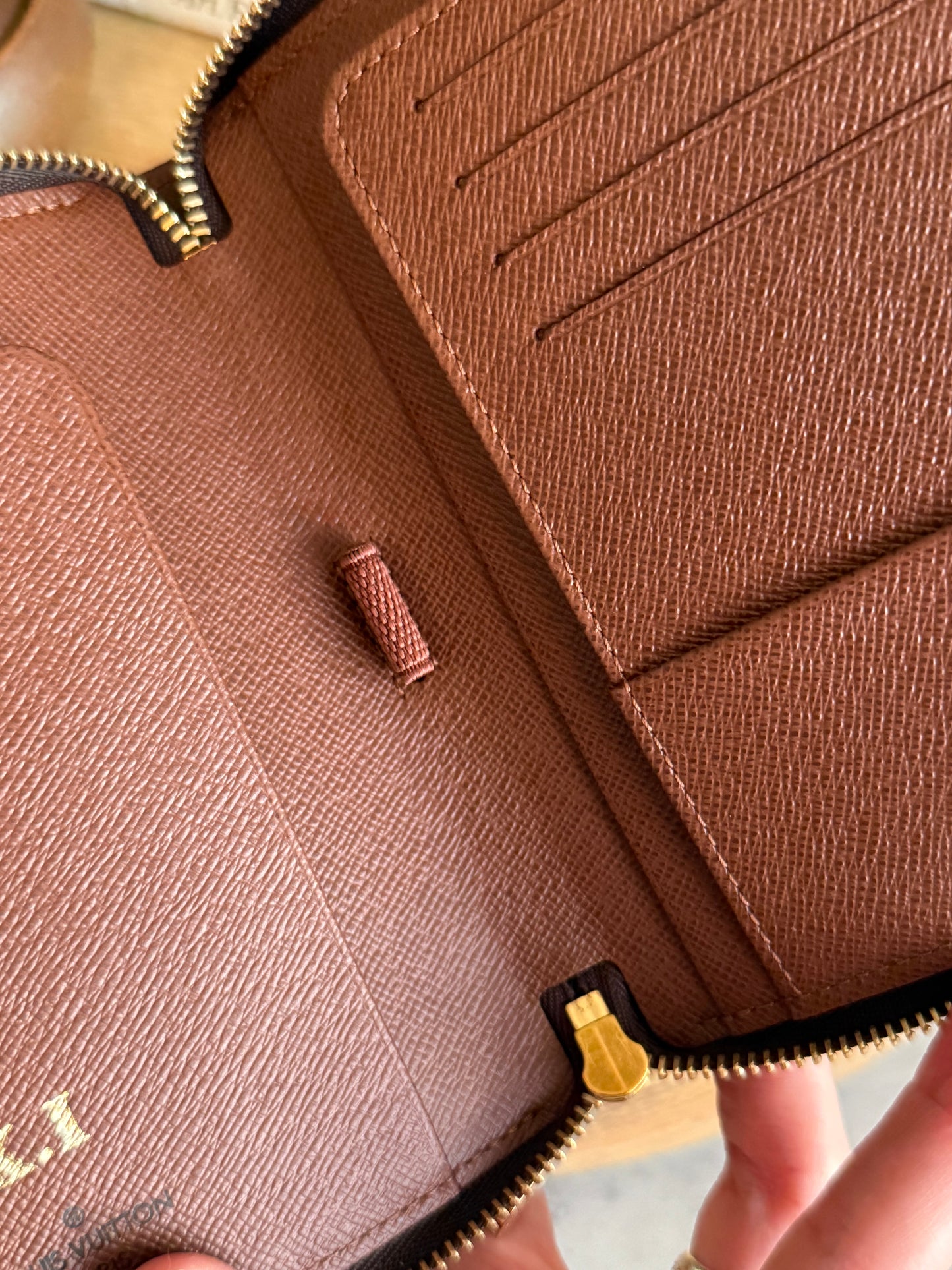 LV Zippy Passport Monogram
