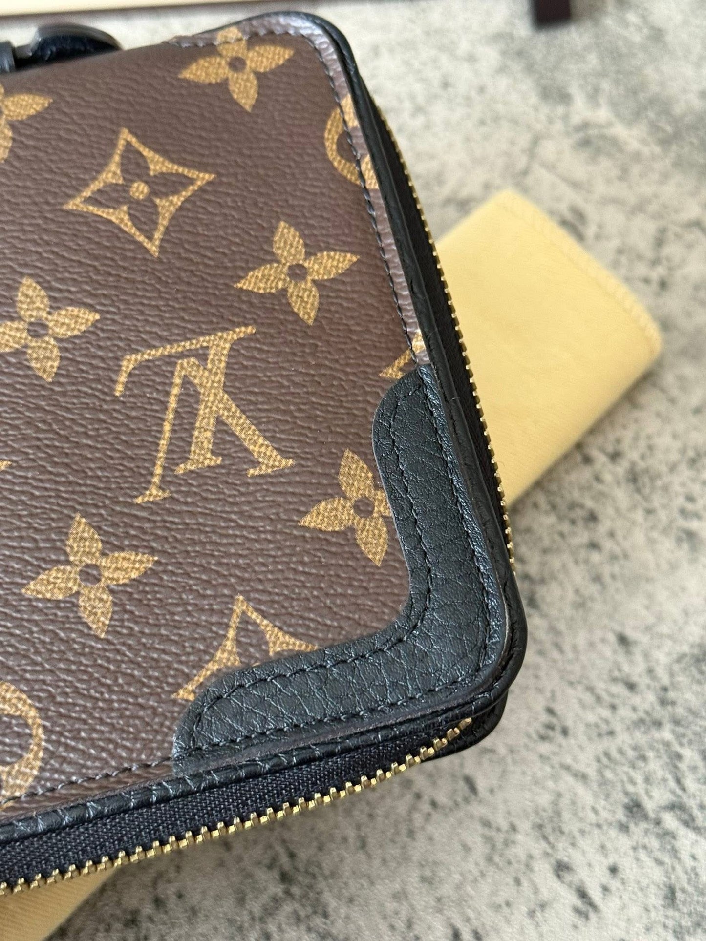 LV Daily Organizer Noir