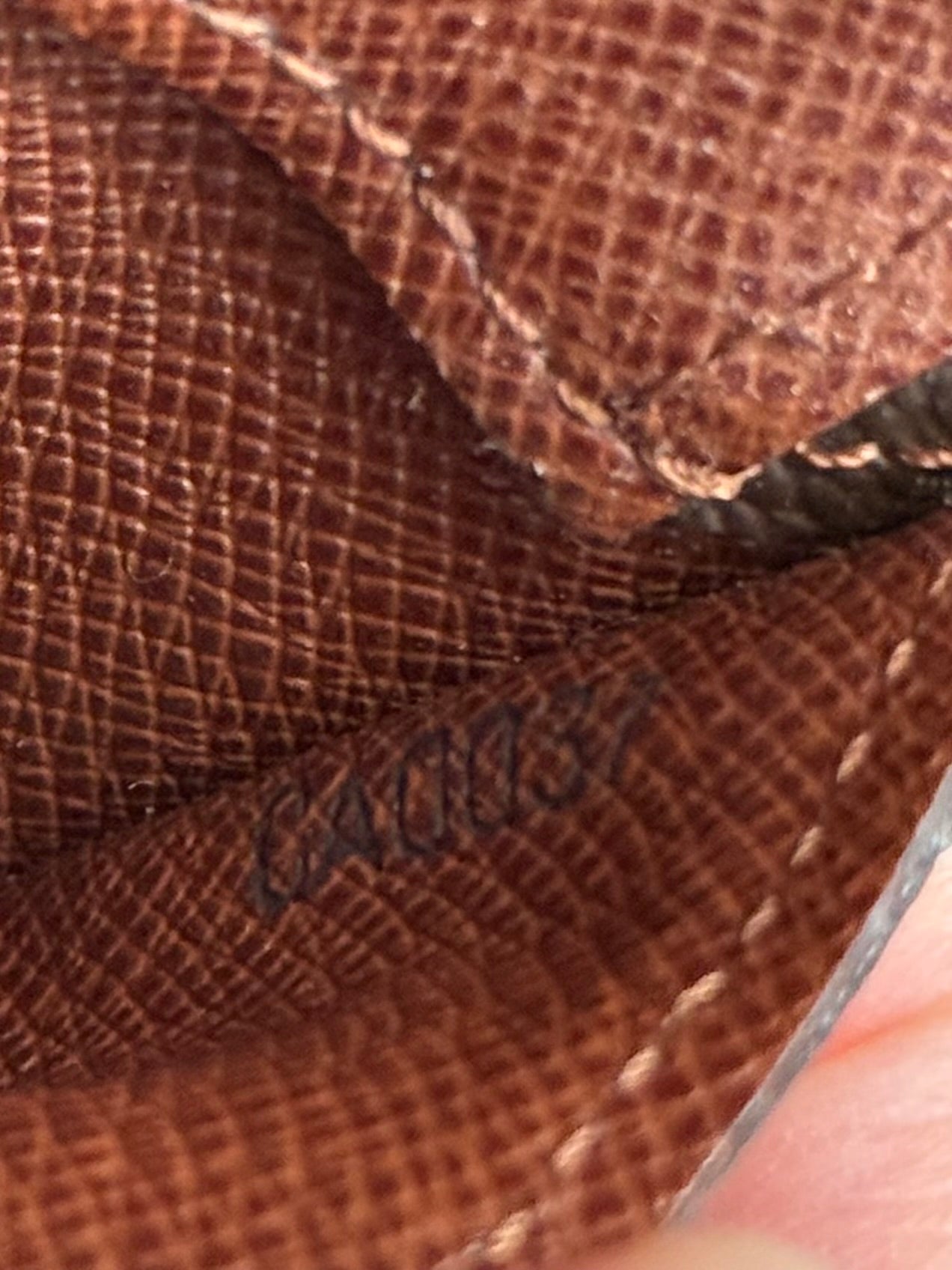 LV Schilling Coin Pouch