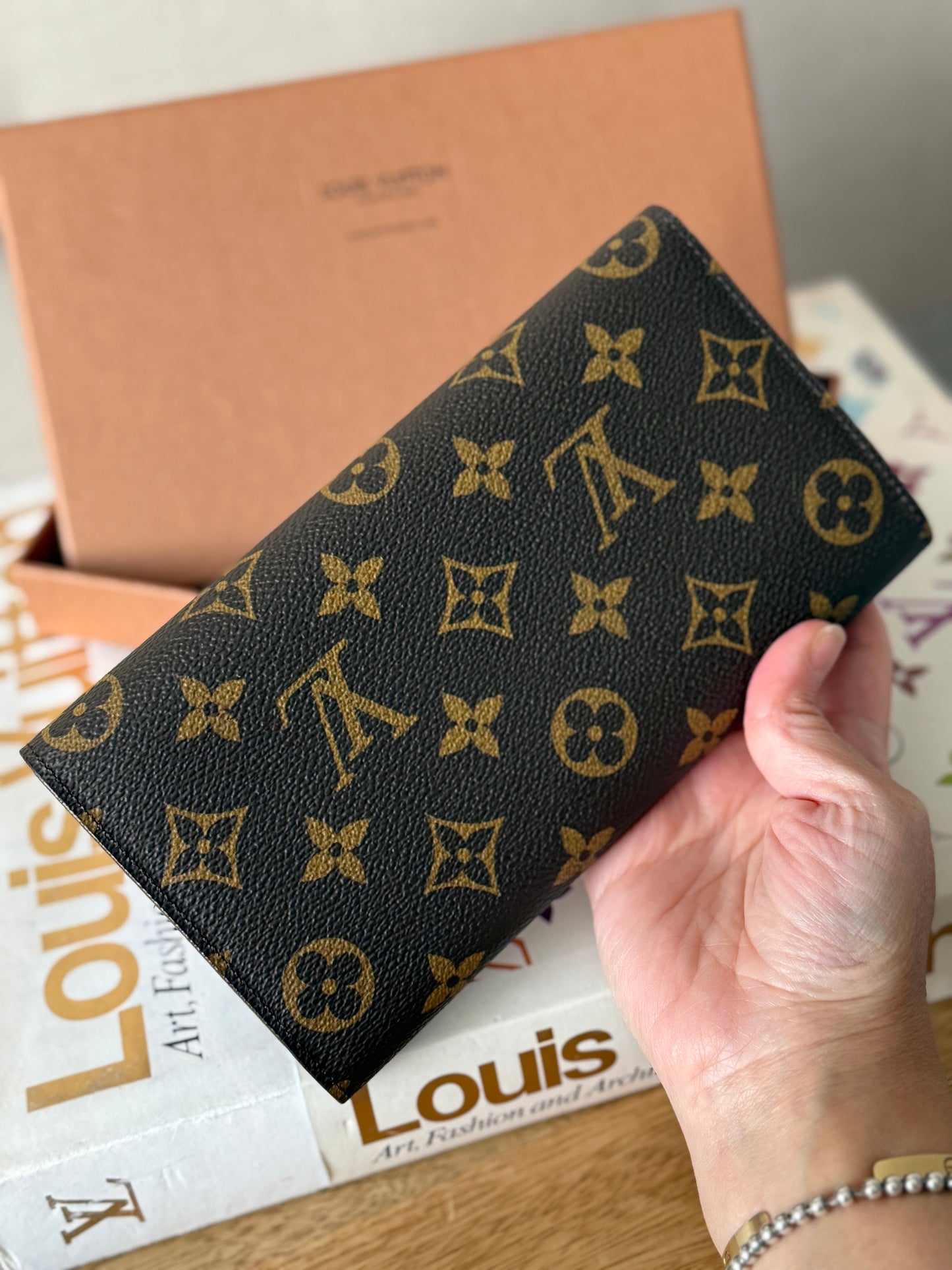 LV International trifold wallet