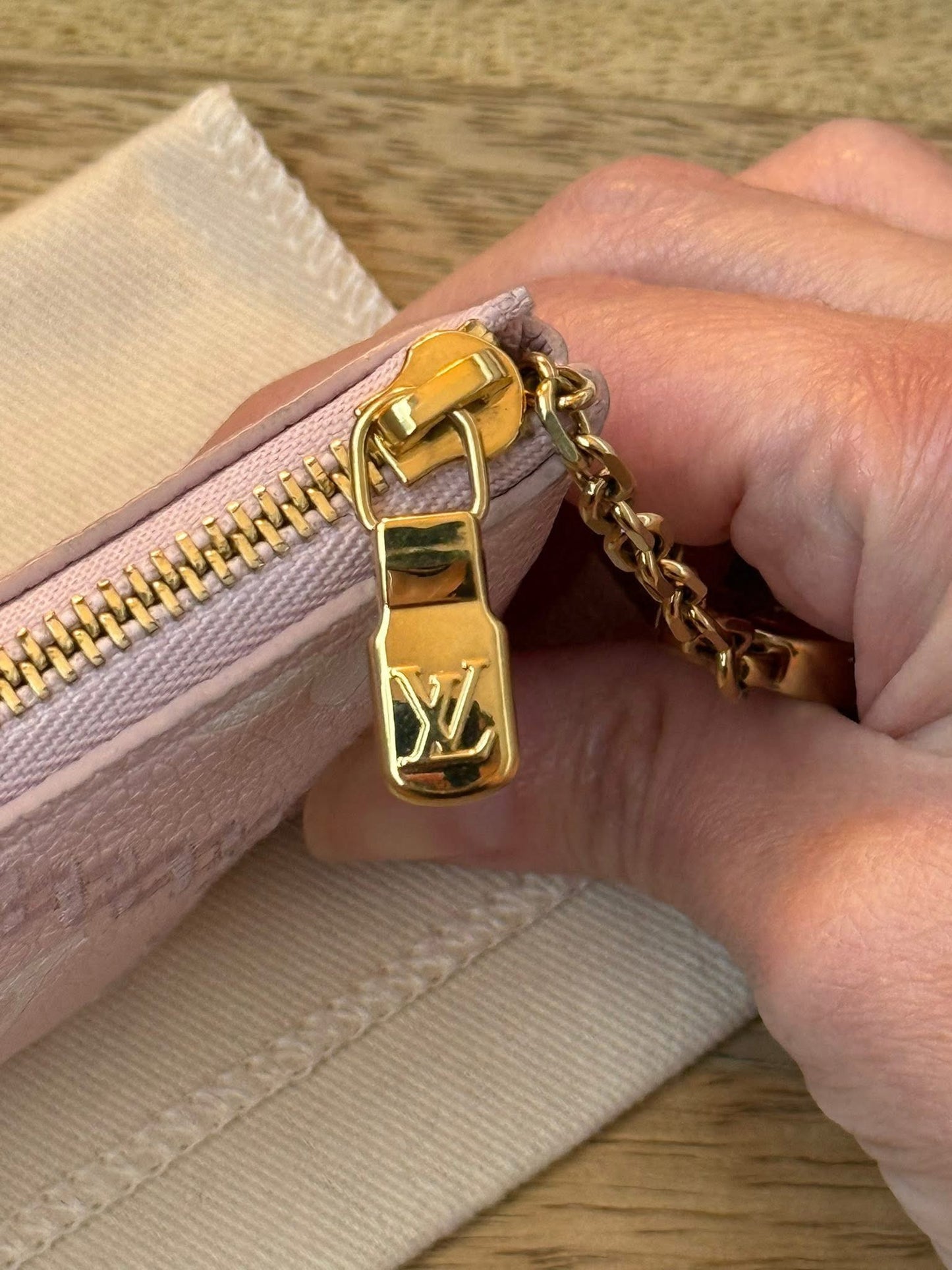 LV Broderies Key Pouch Pink