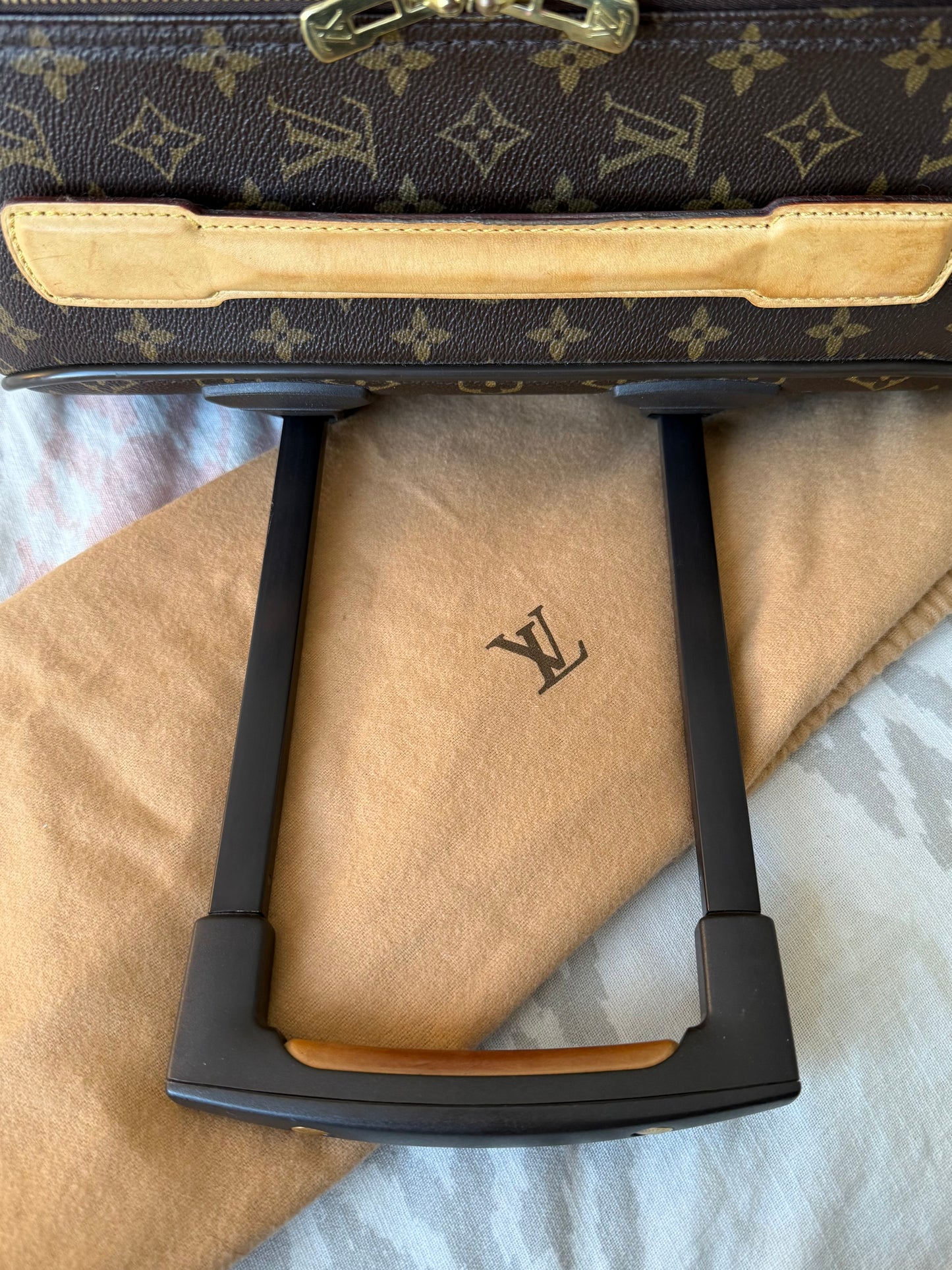 Authentic LV Pegase 45 Rolling Luggage