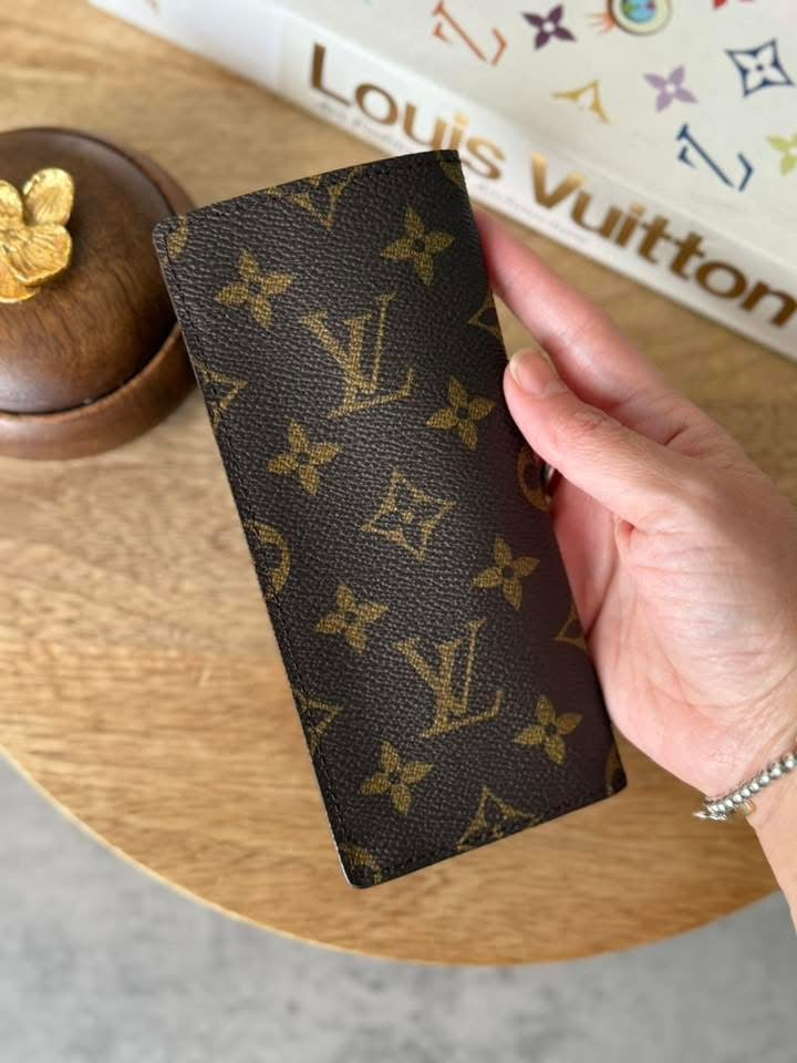 LV Etui Sunglasses case