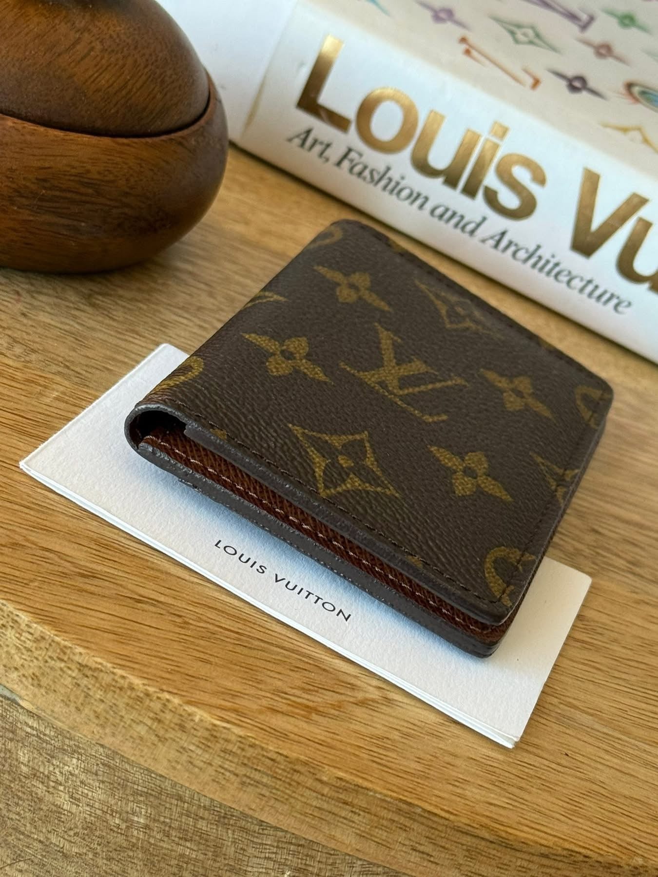 LV Pocket organizer