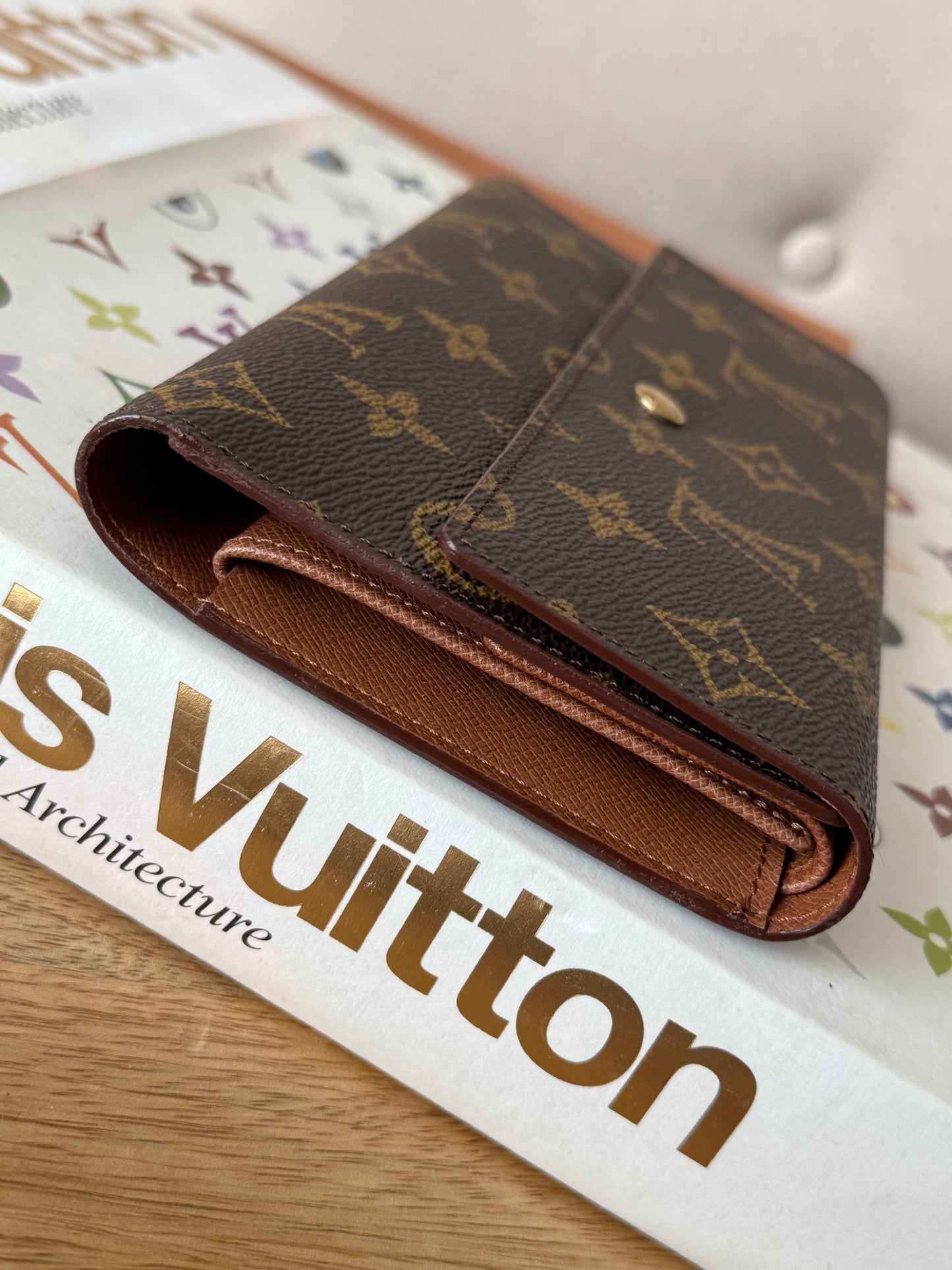 LV International trifold wallet