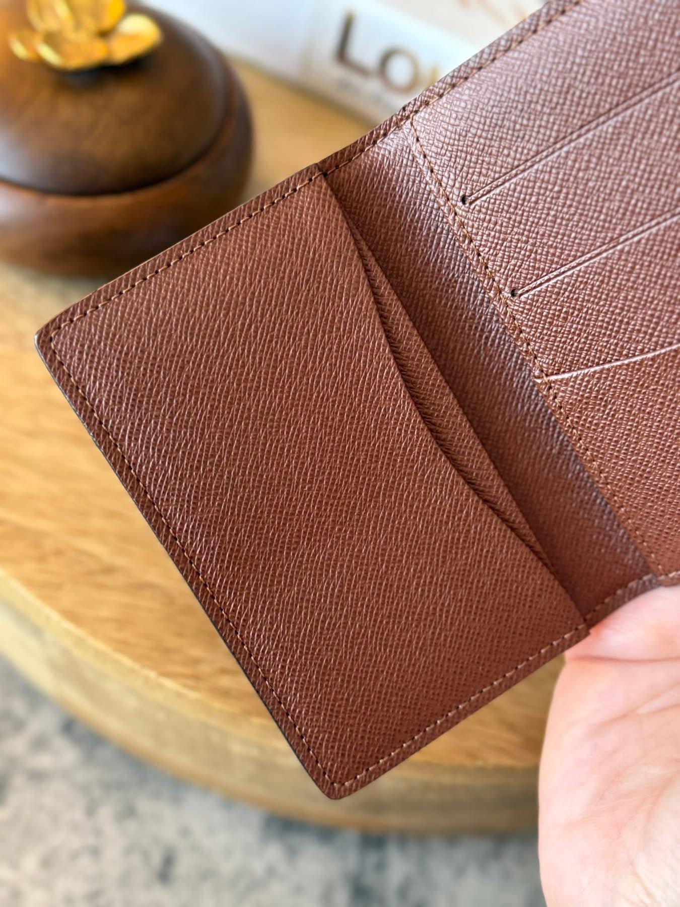 LV Pocket organizer