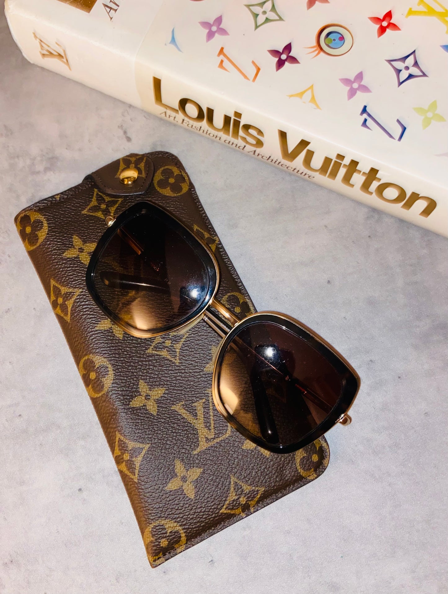 LV Etui MM Sunglasses case