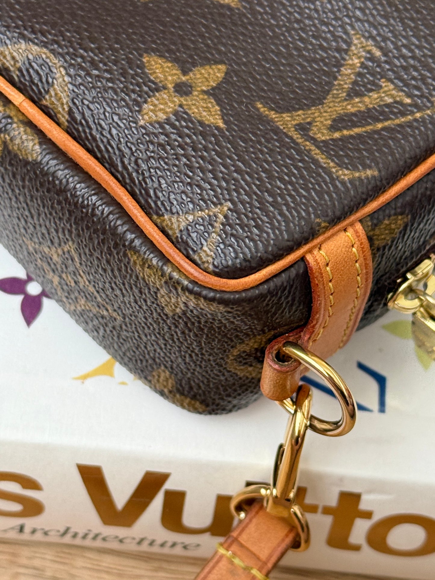 LV Wapity Pouch
