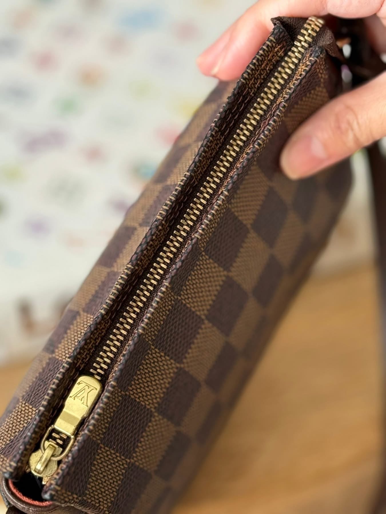 LV Trousse Pouch Damier Ebene