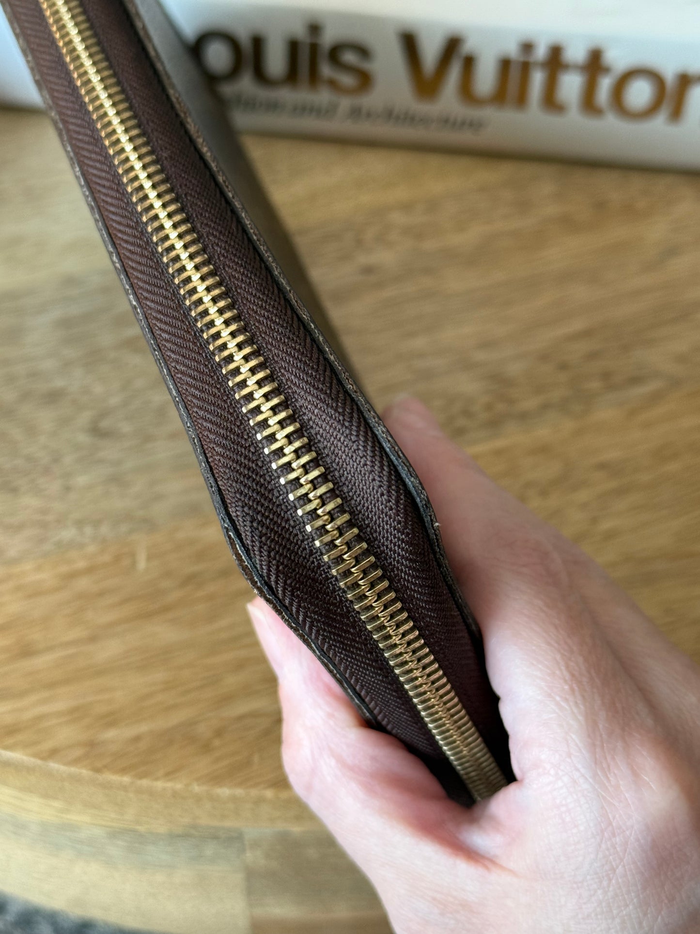 LV Zippy Organizer