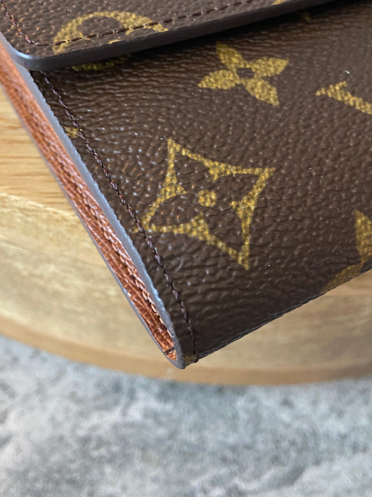 LV Sarah Wallet in Monogram