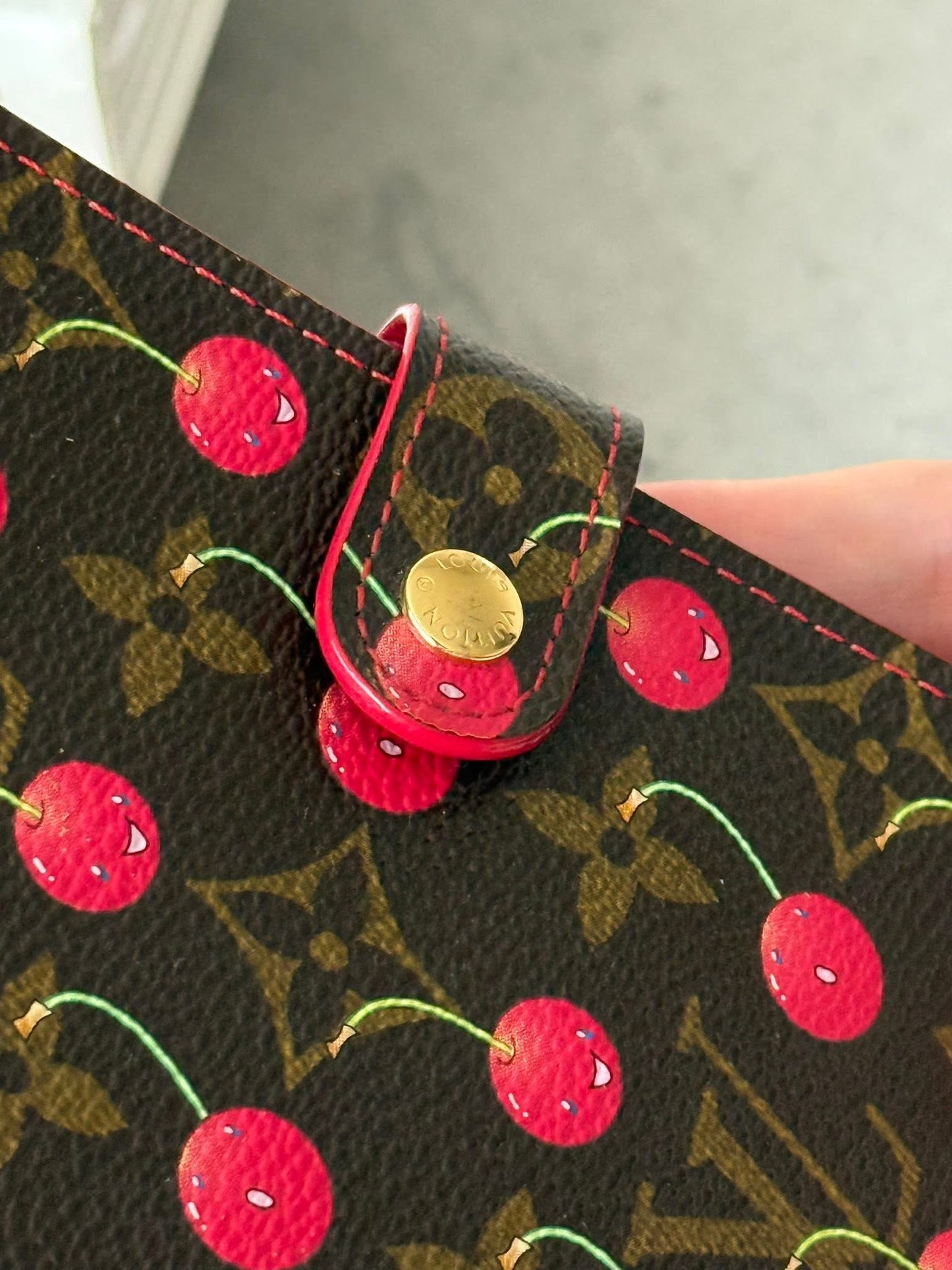 LV Agenda PM Cerise Limited Ed.