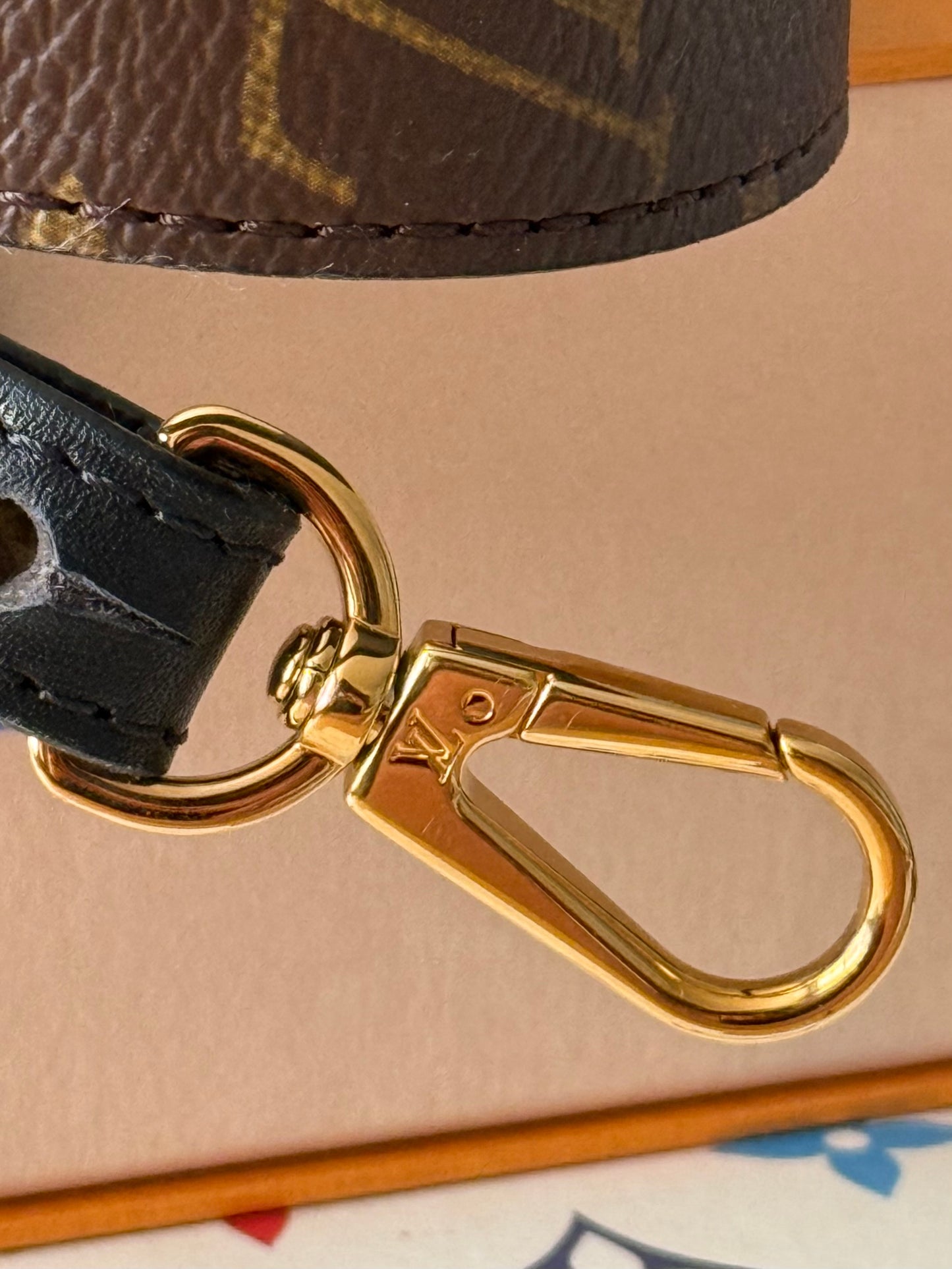 LV Bandouliere XL Black Strap