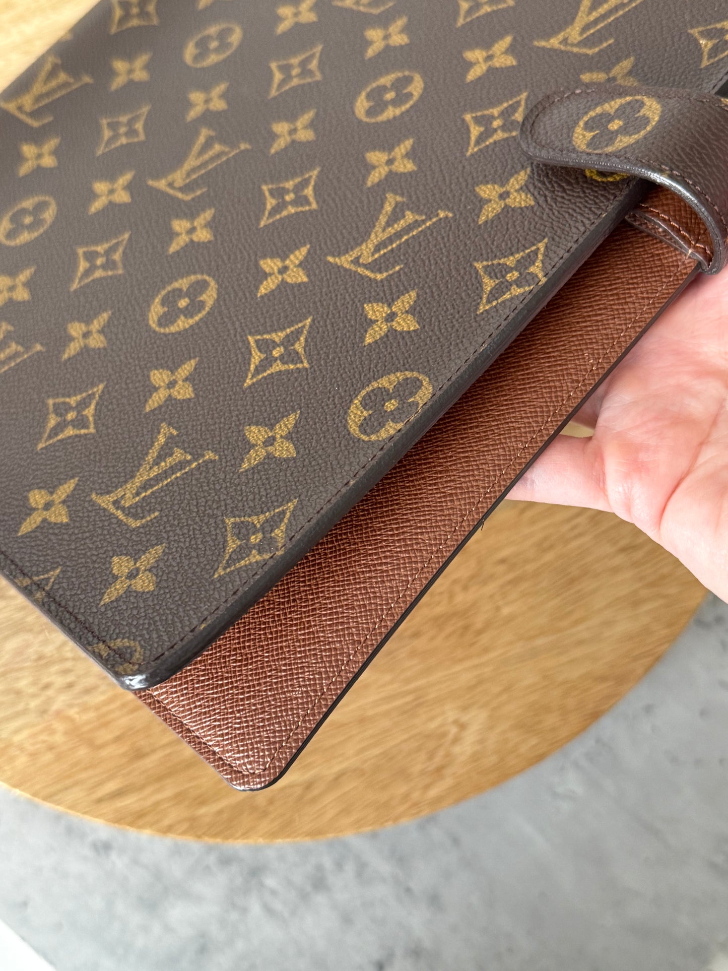 LV Cover Bloc A4