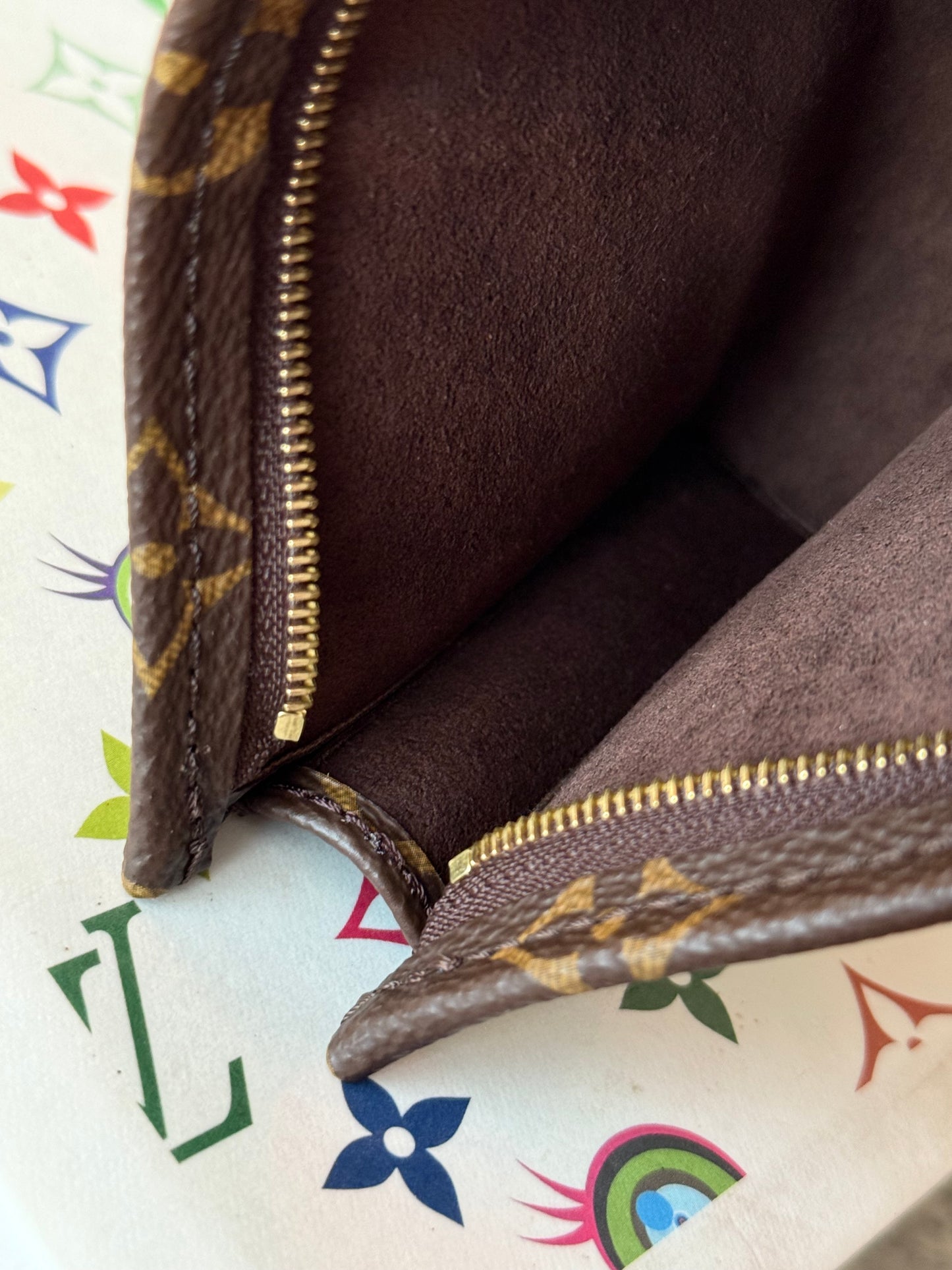 LV Toiletry 15 Pouch