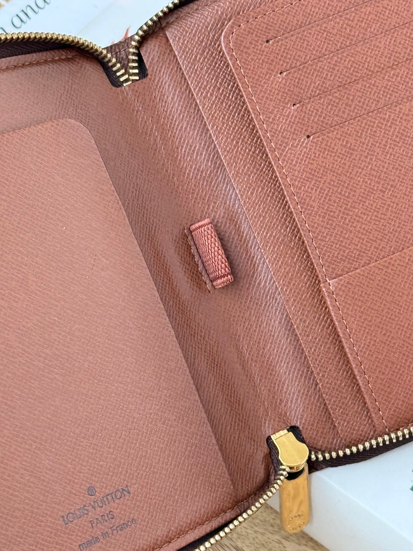 LV Zippy Passport