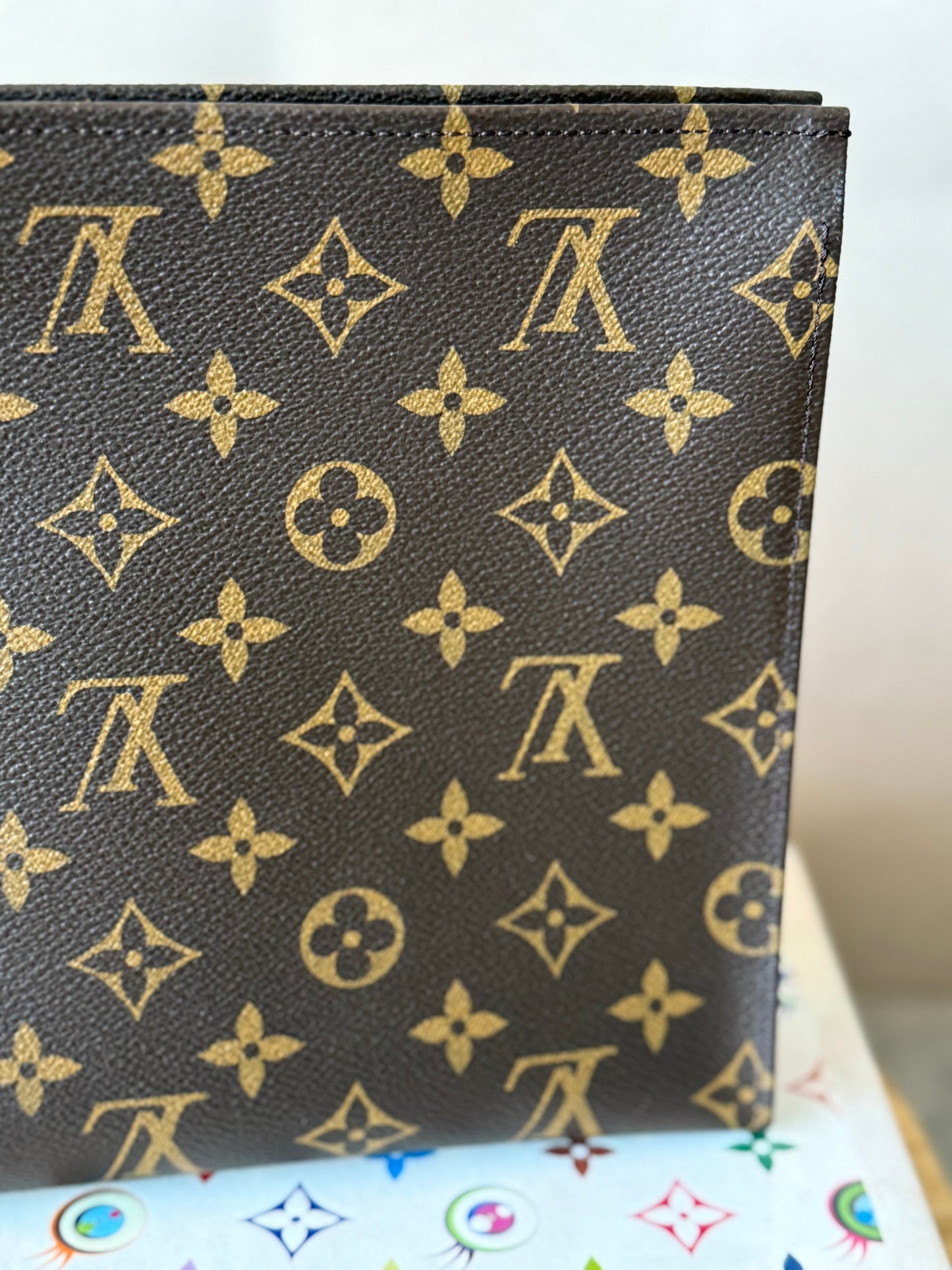 LV Toiletry 26