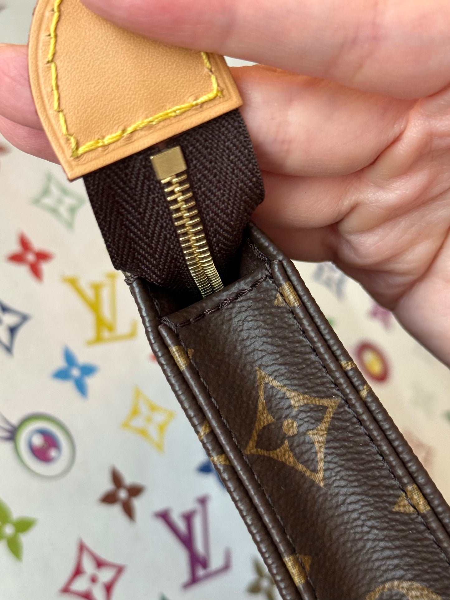 LV Toiletry 15 Pouch