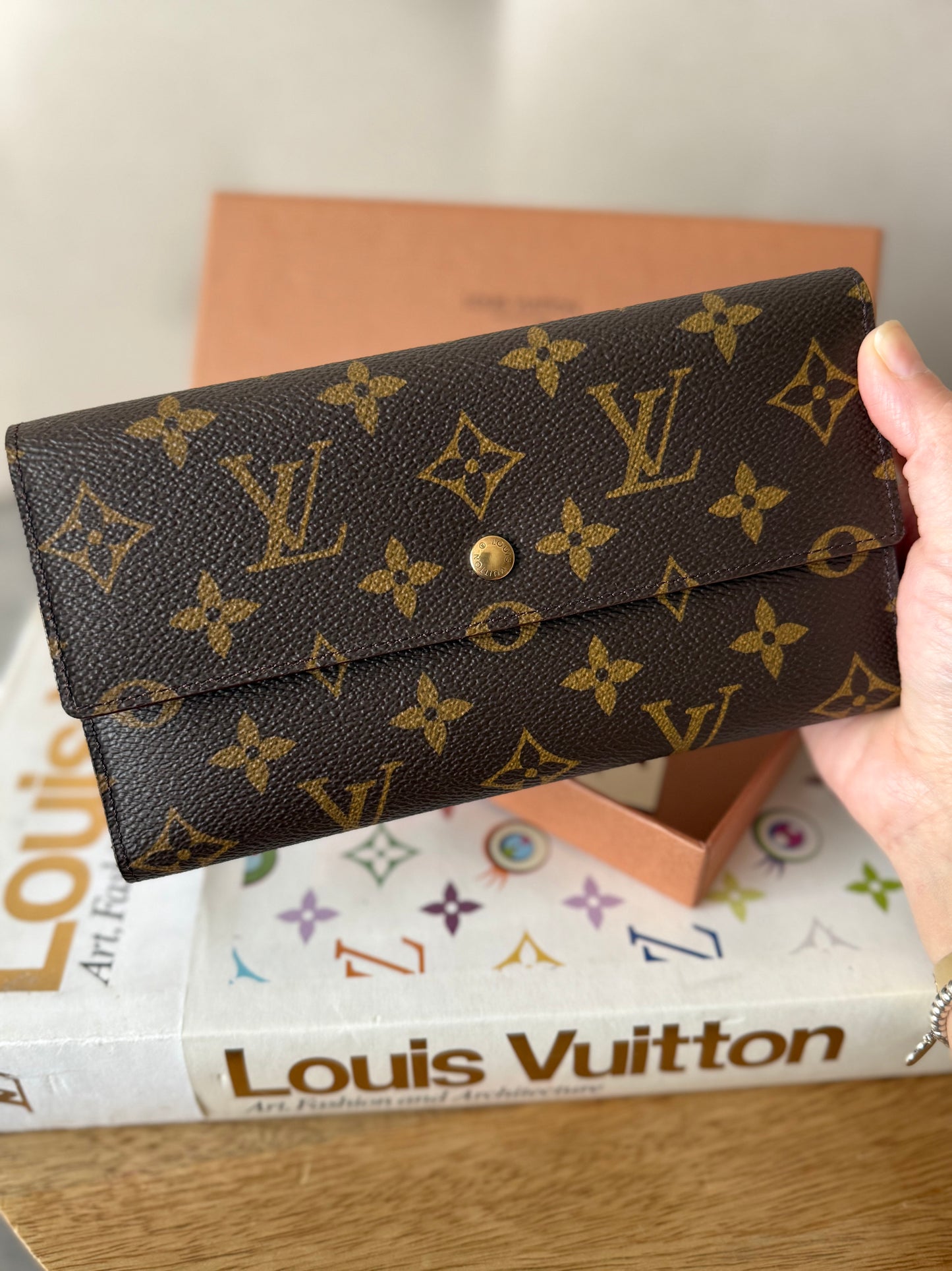 LV International trifold wallet