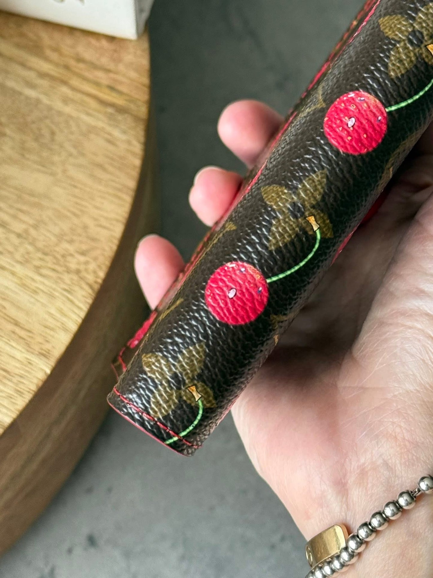 LV Agenda PM Cerise Limited Ed.