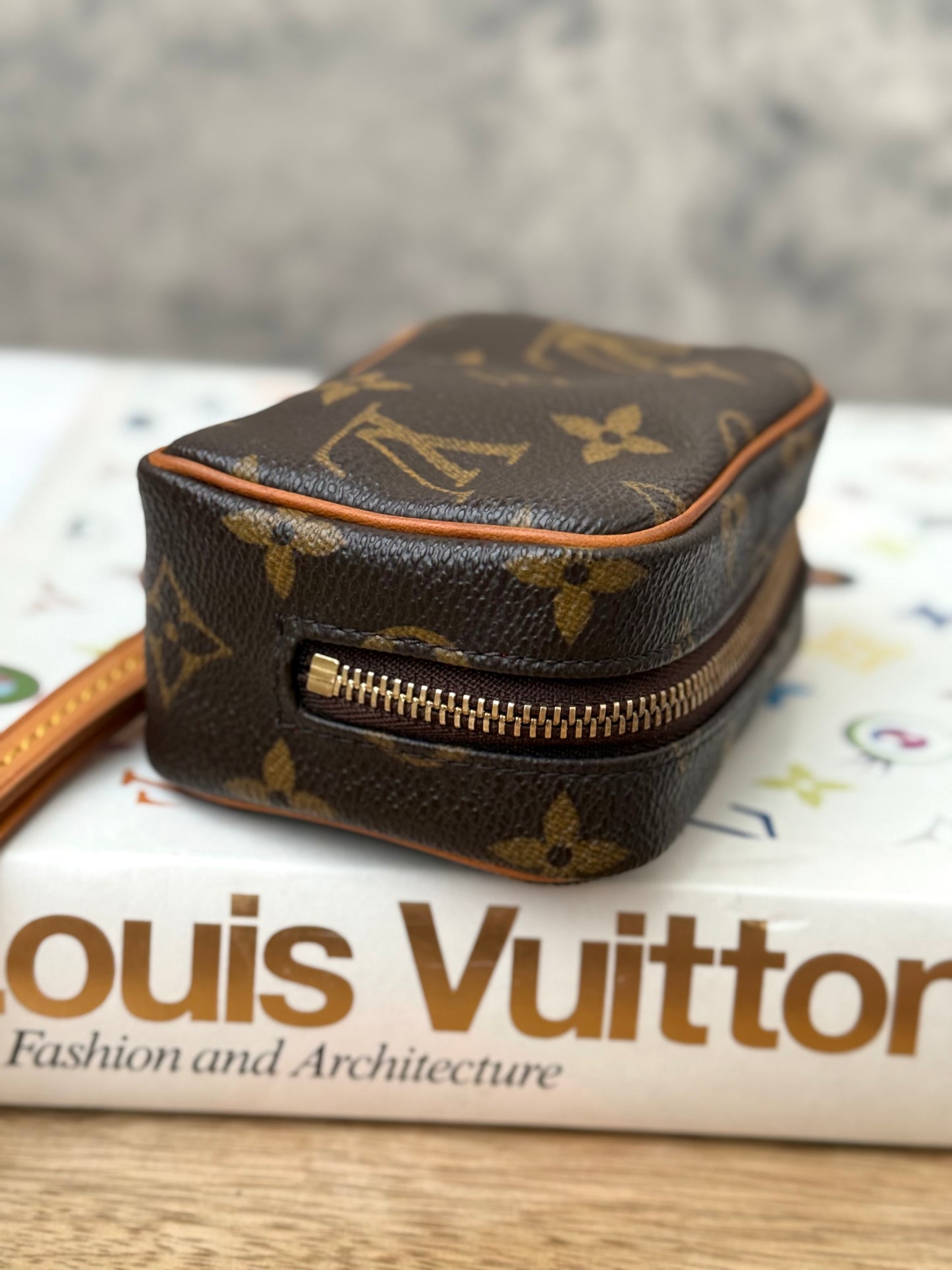 LV Wapity Pouch