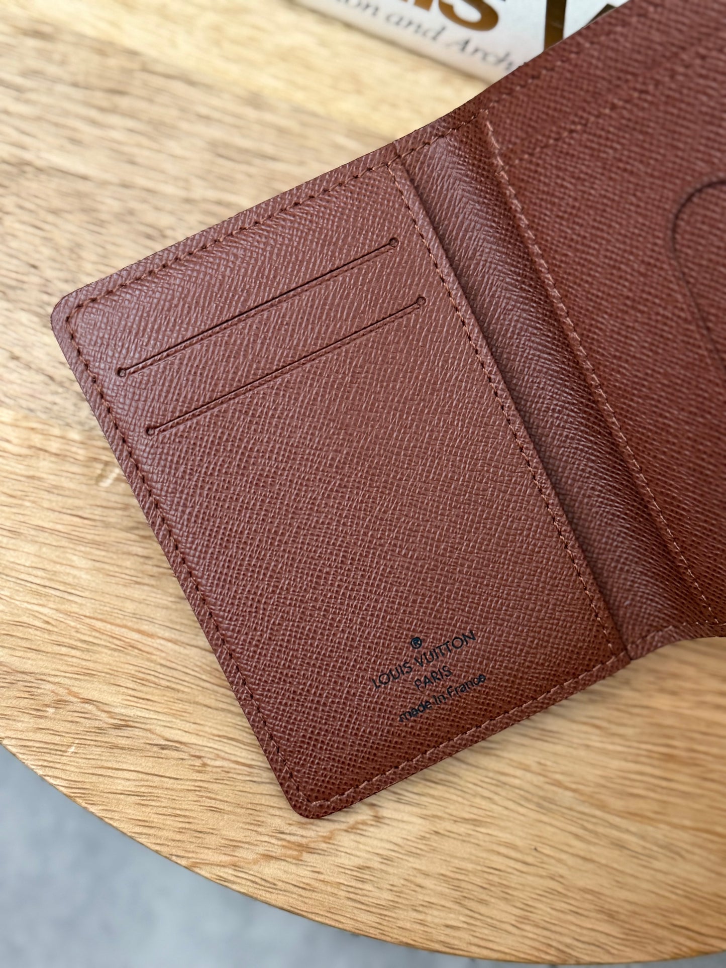 LV Pocket Organizer