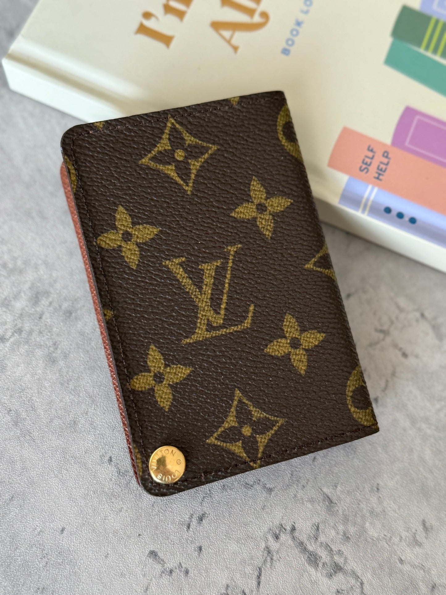 LV Pression card holder