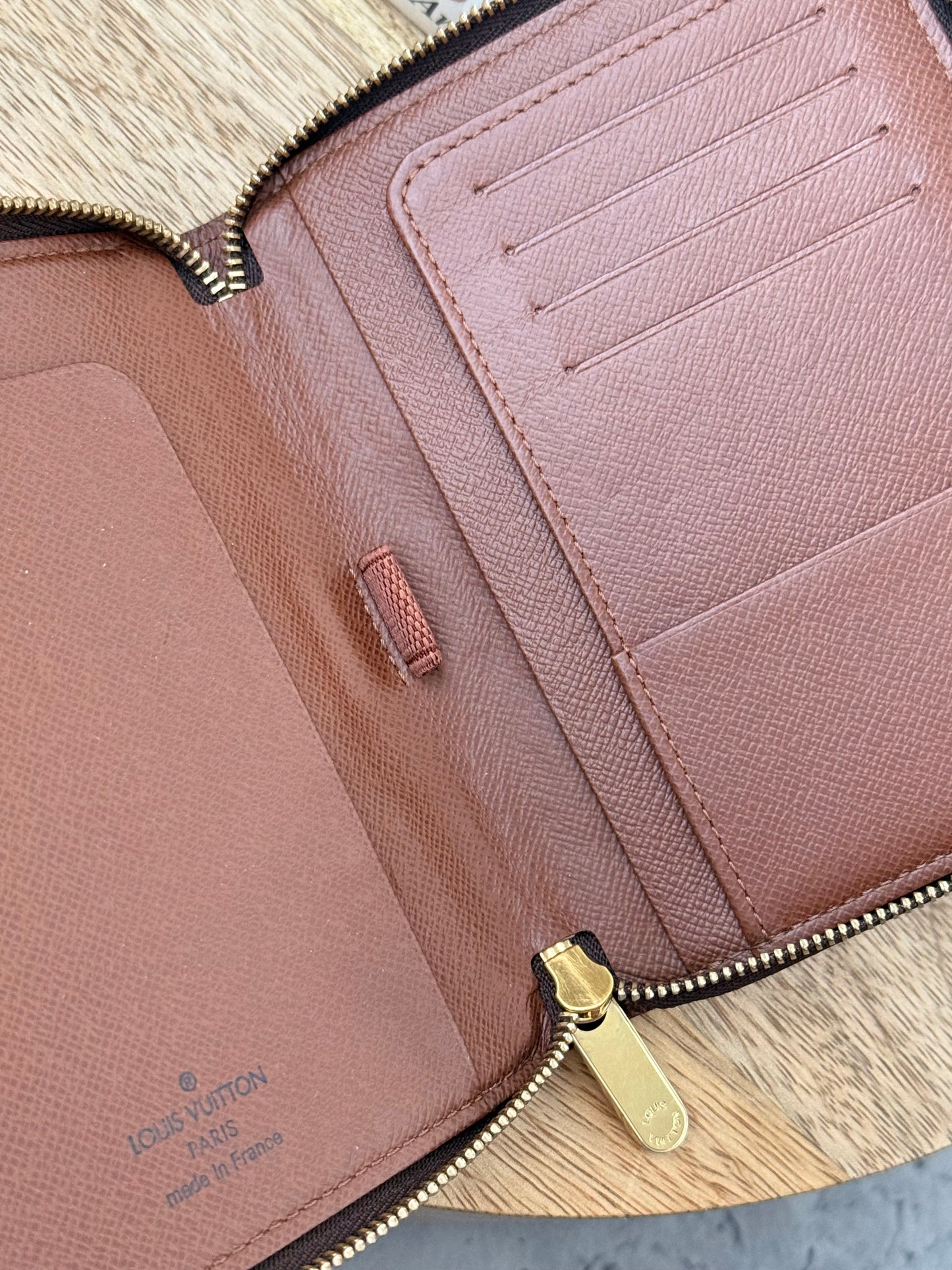 LV Zippy Passport